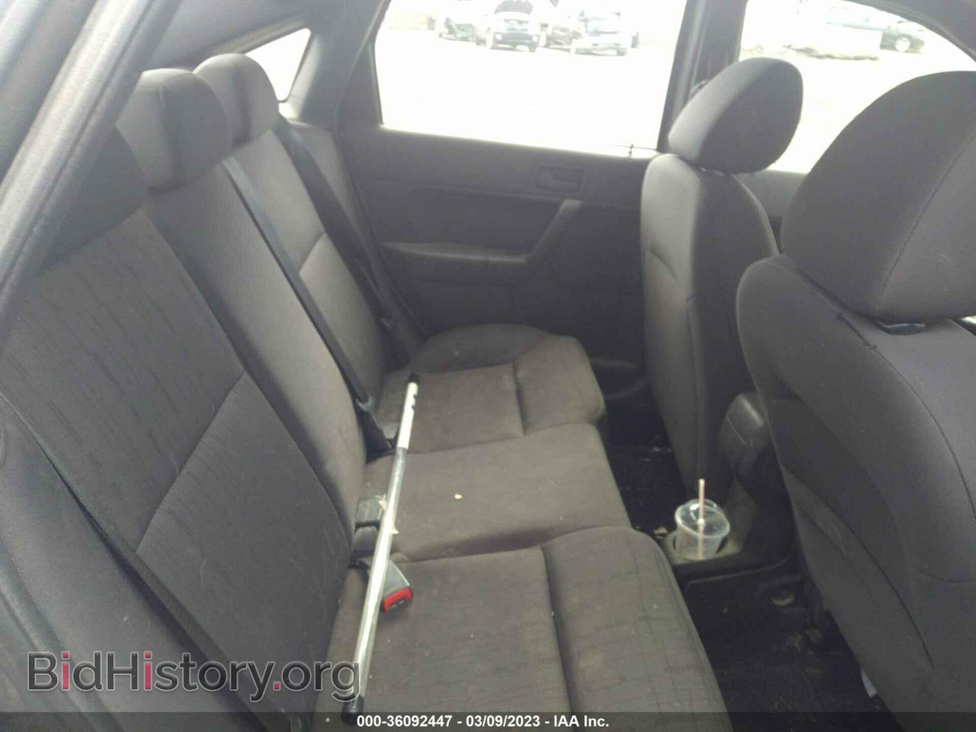 2011 FORD FOCUS - VIN: 1FAHP3FN6BW173272 - Photo 8