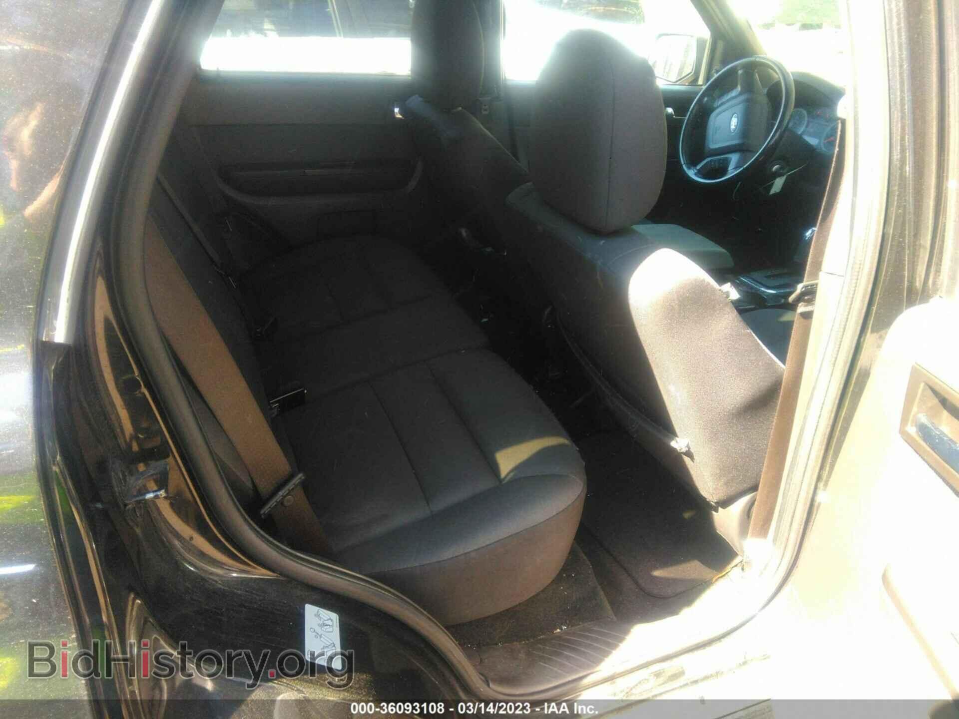 2011 FORD ESCAPE - VIN: 1FMCU0D78BKB25663 - Фото 8