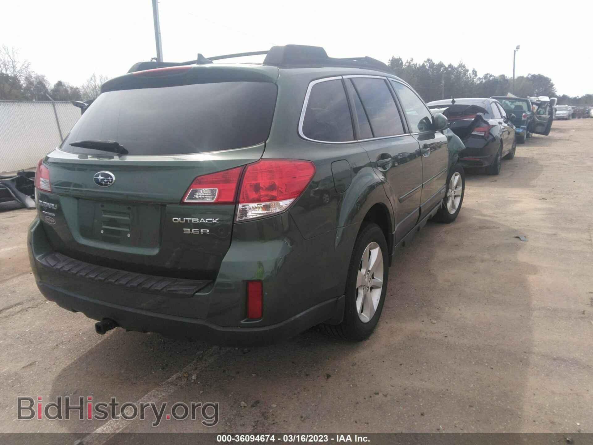 2014 SUBARU OUTBACK - VIN: 4S4BRDMC1E2266483 - Фото 4