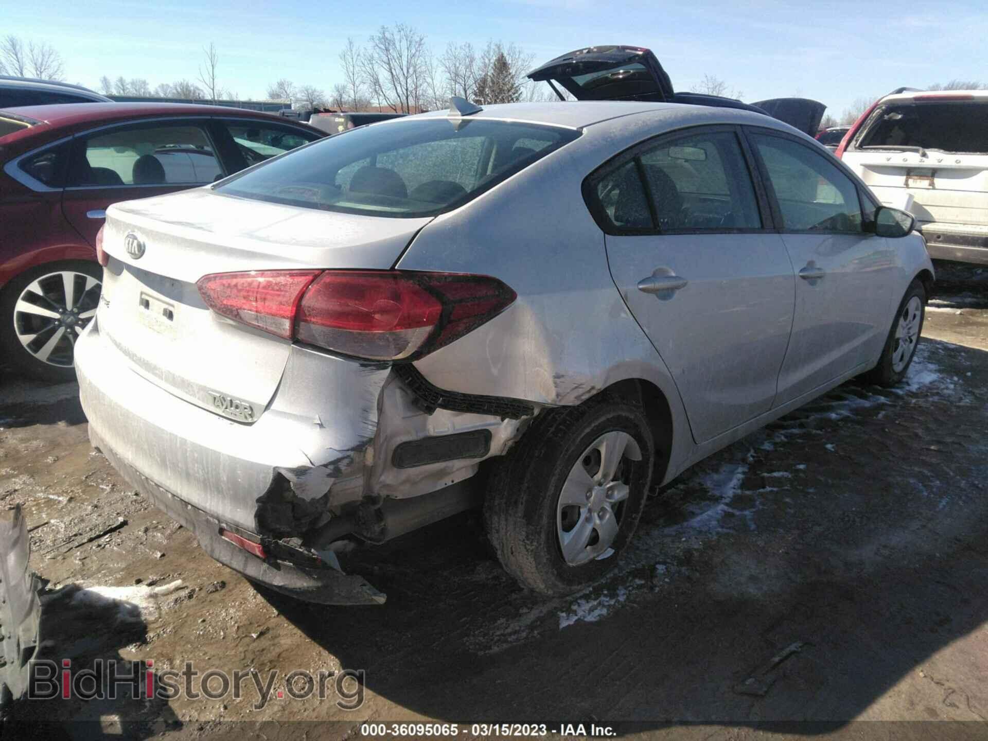 2017 KIA FORTE - VIN: 3KPFK4A74HE059787 - Photo 4
