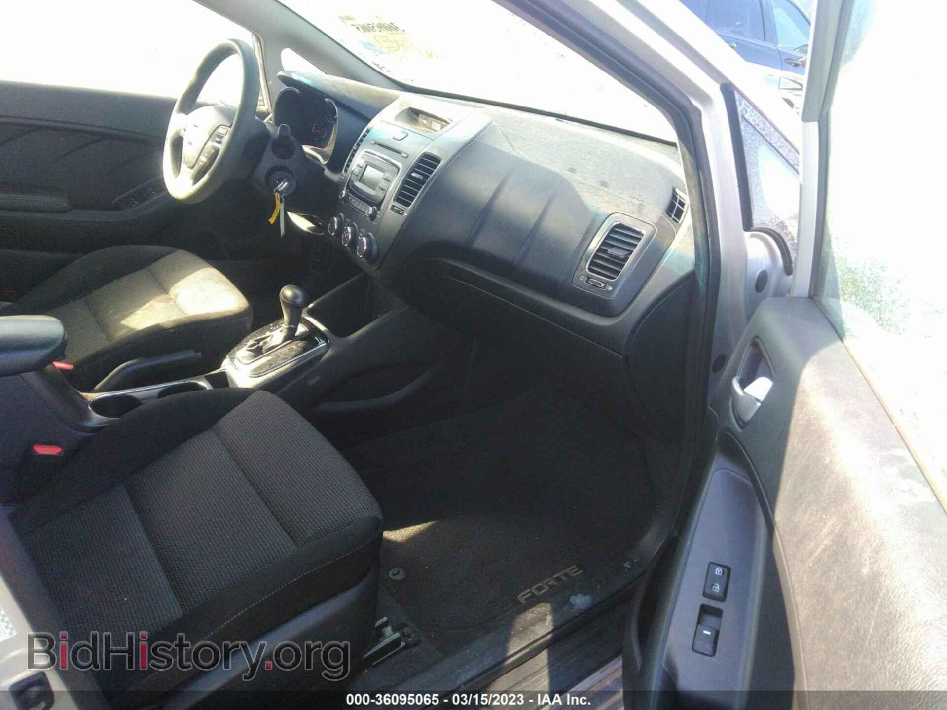 2017 KIA FORTE - VIN: 3KPFK4A74HE059787 - Photo 5