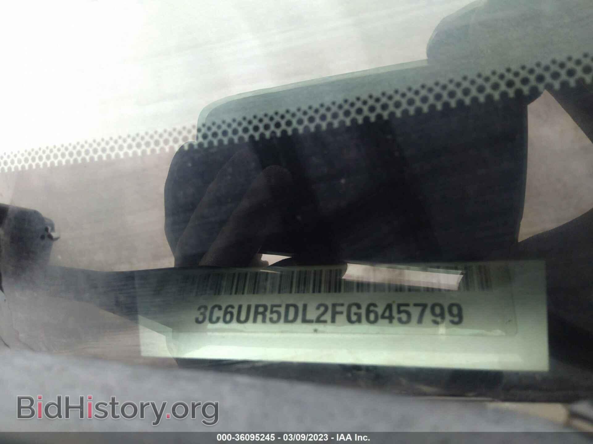 2015 RAM 2500 - VIN: 3C6UR5DL2FG645799 - Photo 9