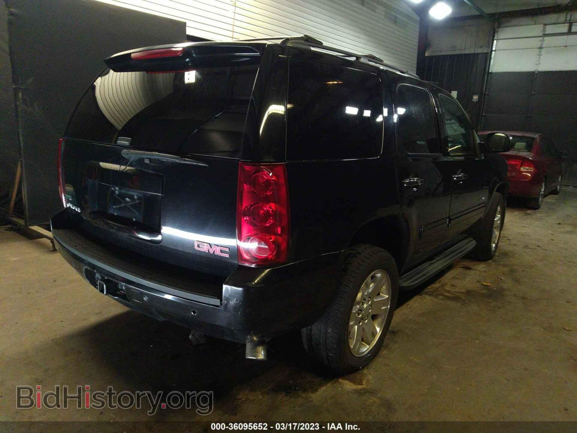 2011 GMC YUKON - VIN: 1GKS2CE02BR299670 - Фото 4