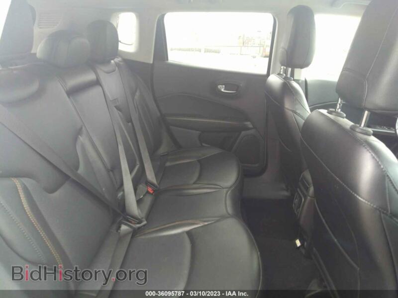 2020 Jeep COMPASS (VIN 3C4NJCCB1LT187368) — фото 8 из 11