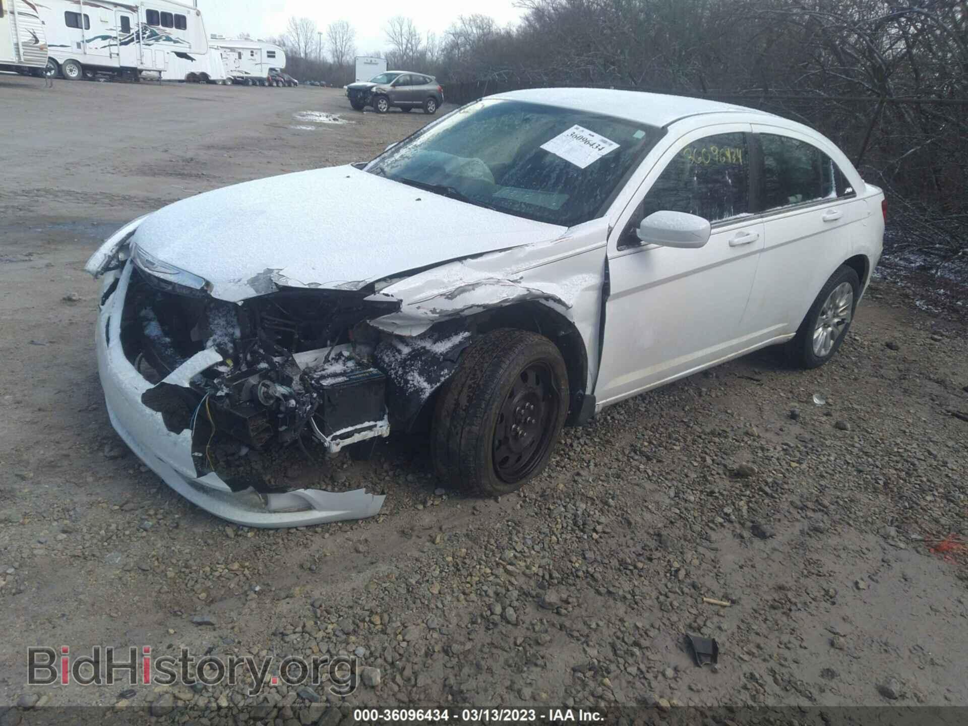 2012 CHRYSLER 200 - VIN: 1C3CCBAB4CN292537 - Photo 2