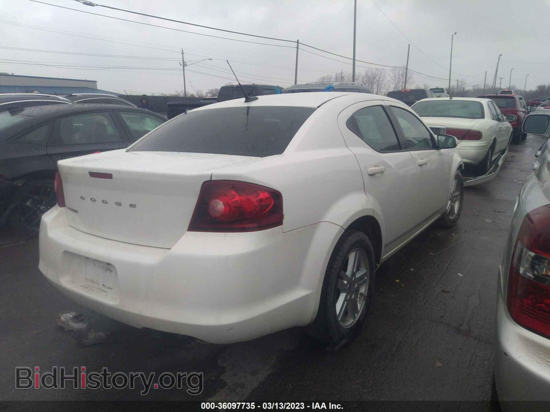 2011 DODGE AVENGER - VIN: 1B3BD1FB7BN523888 - Фото 4