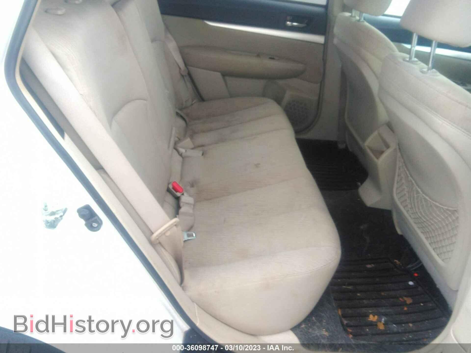 2011 SUBARU OUTBACK - VIN: 4S4BRCCC7B3400043 - Фото 8