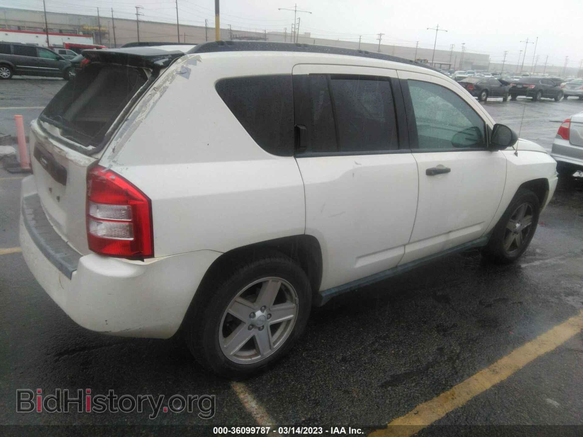 2007 JEEP COMPASS - VIN: 1J8FT47087D386127 - Фото 4