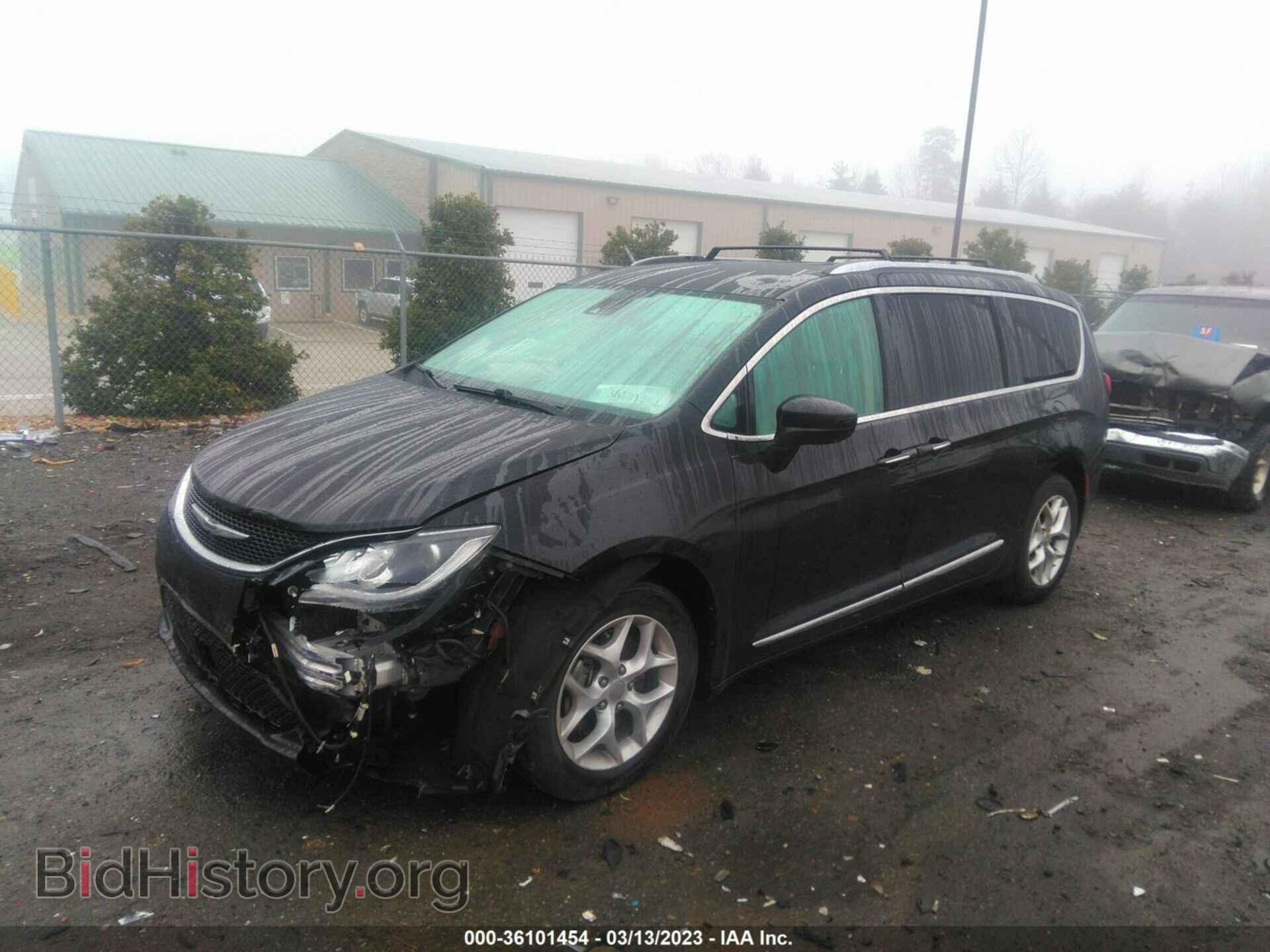 2017 CHRYSLER PACIFICA - VIN: 2C4RC1EG2HR633398 - Photo 2