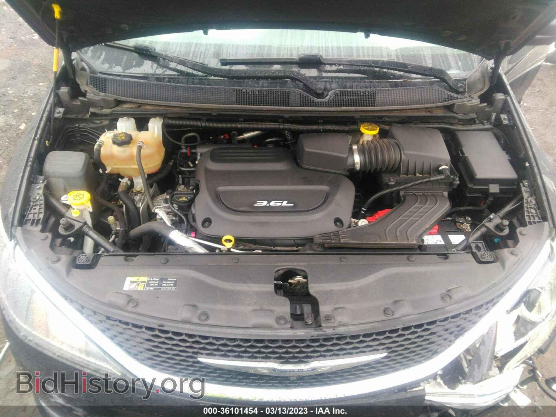 2017 CHRYSLER PACIFICA - VIN: 2C4RC1EG2HR633398 - Photo 10