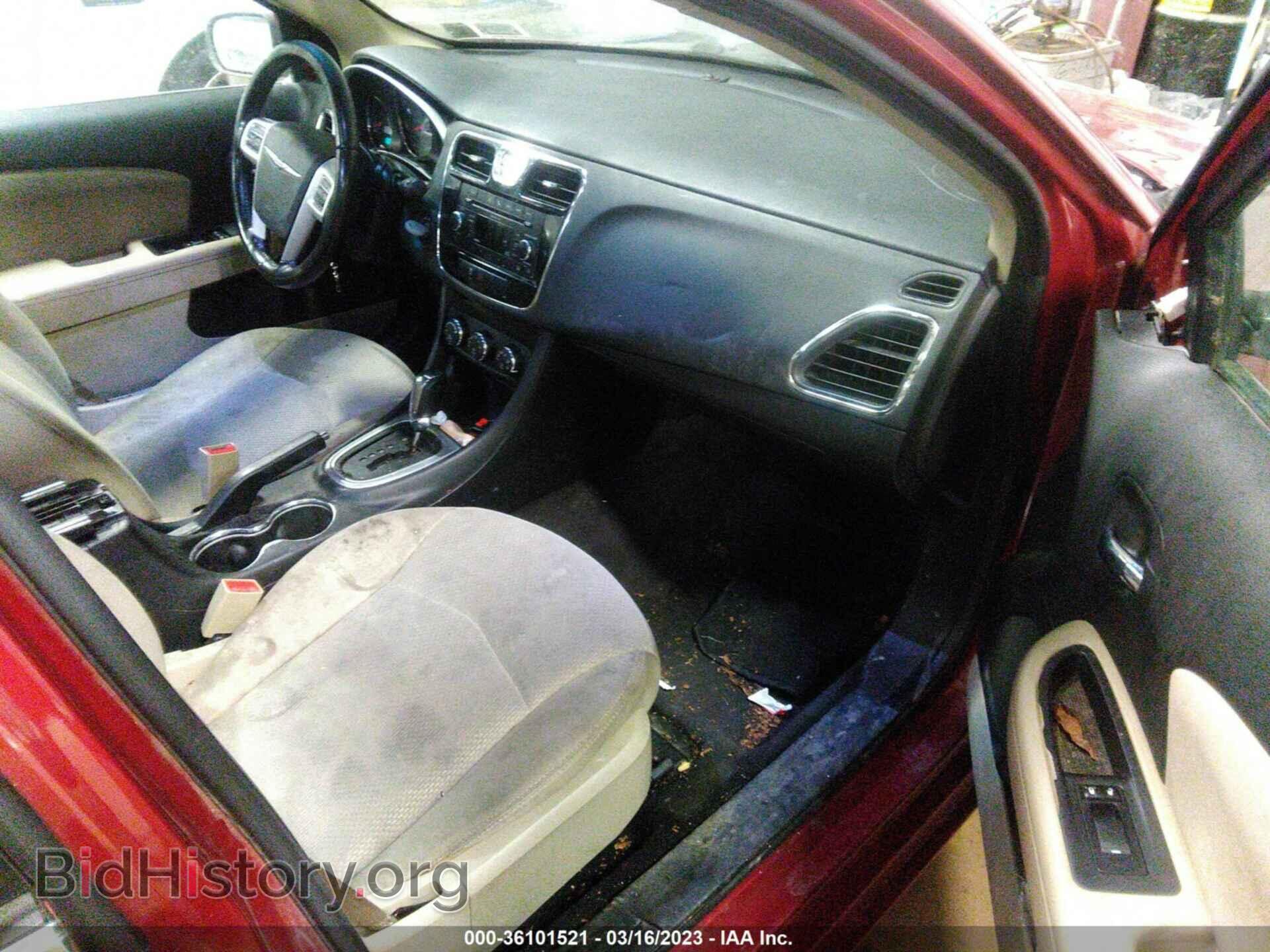 2011 CHRYSLER 200 - VIN: 1C3BC1FG8BN503053 - Фото 5