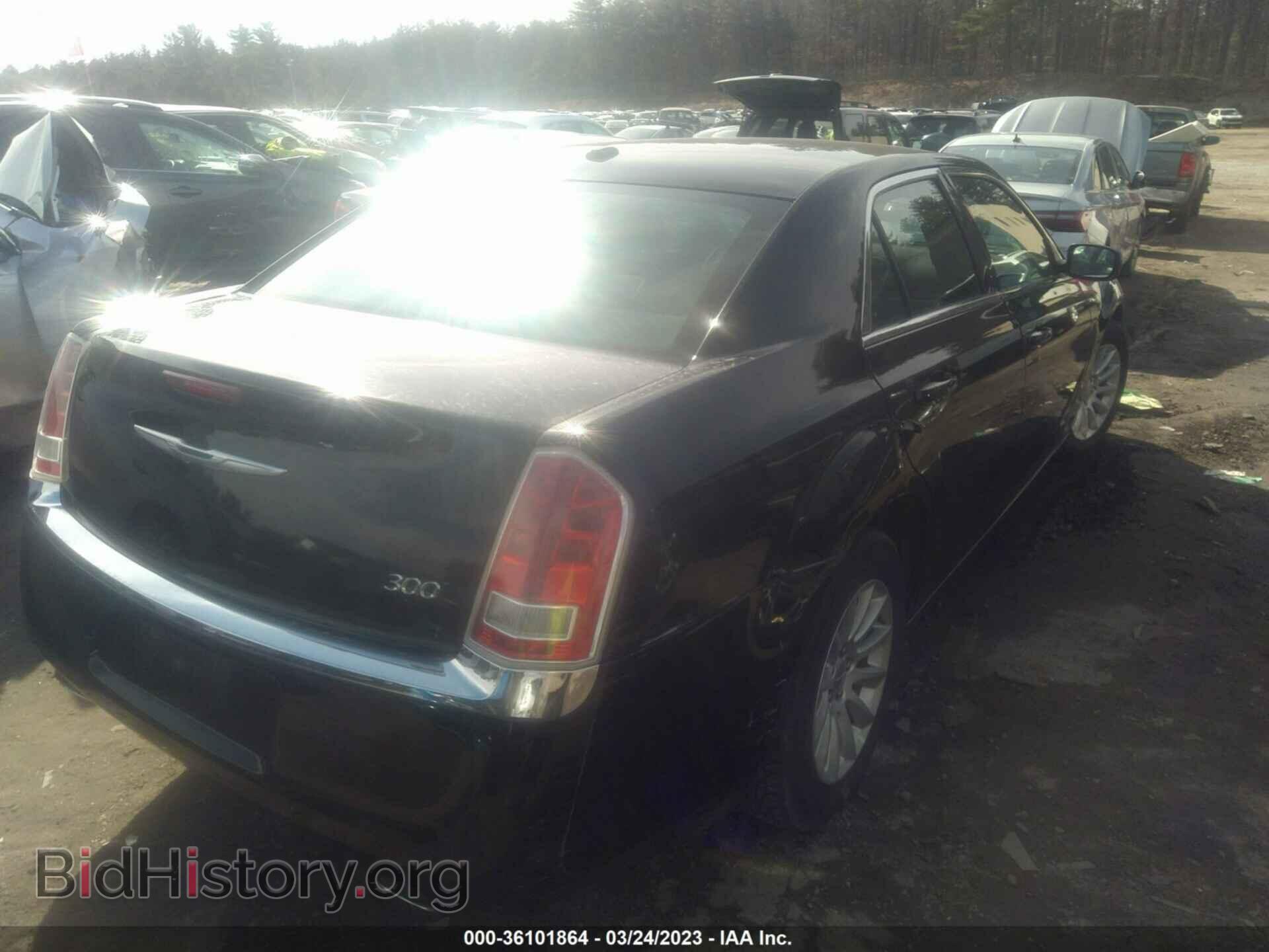 2013 CHRYSLER 300 - VIN: 2C3CCAAG5DH506922 - Фото 4