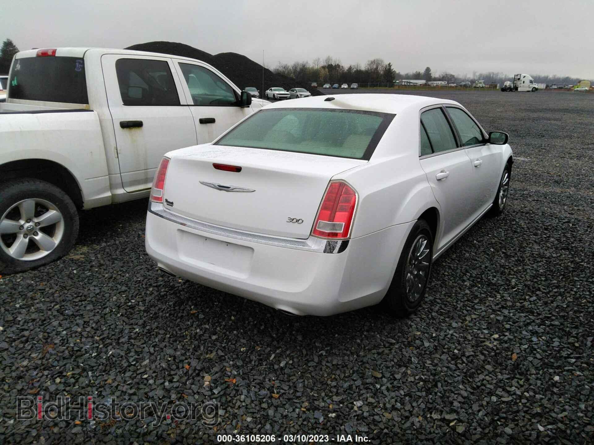 2014 CHRYSLER 300 - VIN: 2C3CCAAG4EH264836 - Фото 4
