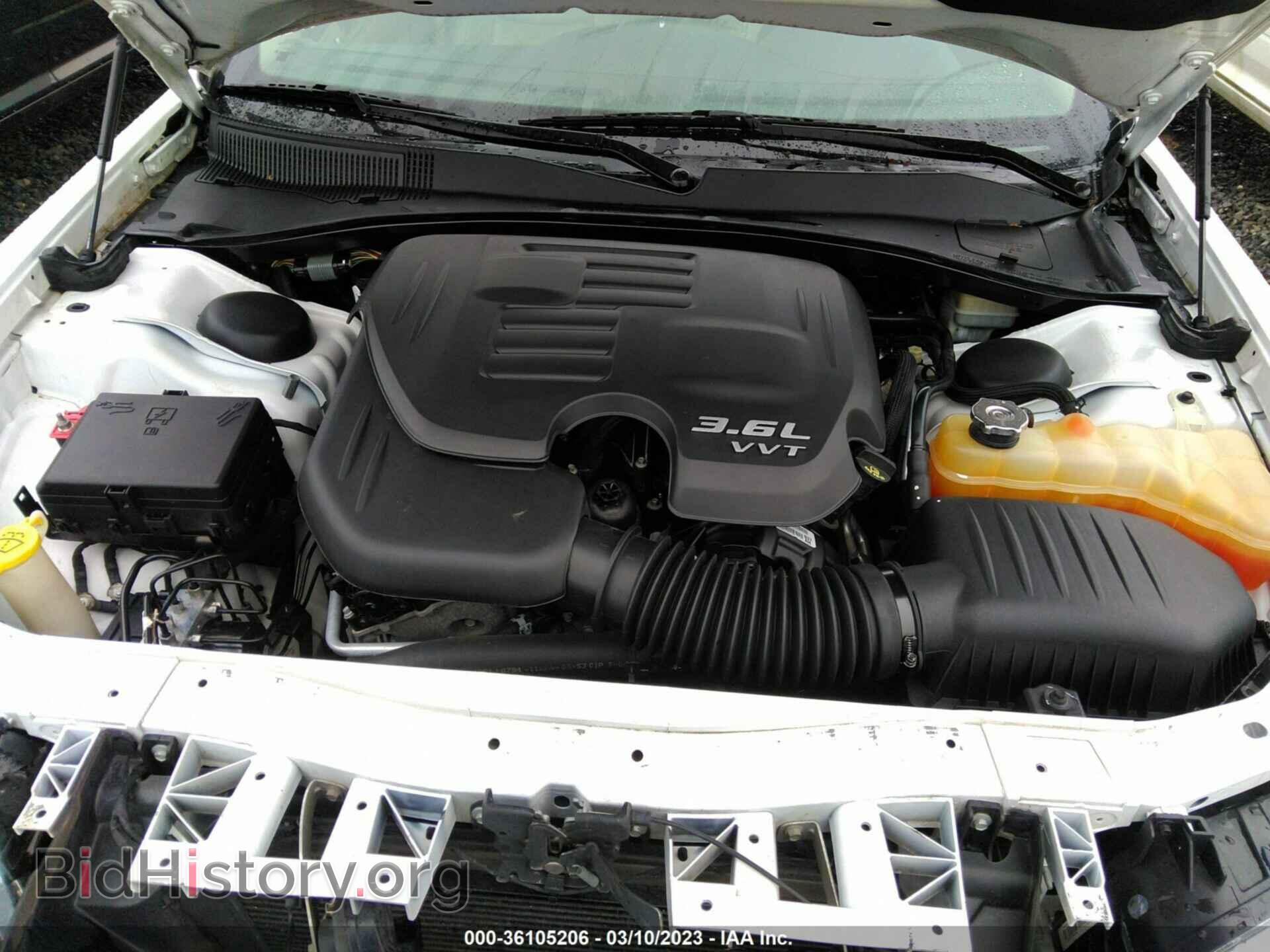 2014 CHRYSLER 300 - VIN: 2C3CCAAG4EH264836 - Фото 10