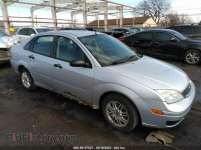 2006 Ford FOCUS S/SE/SES, серебристый — VIN 1FAFP34N16W140714, IAAI