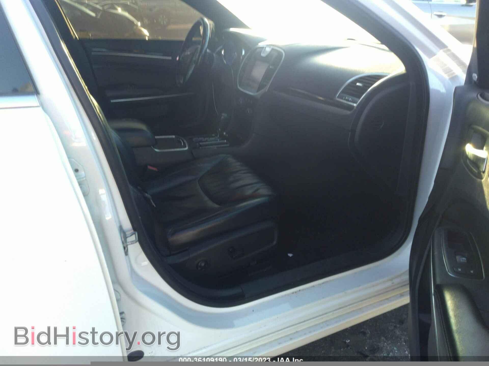 2011 CHRYSLER 300 - VIN: 2C3CA5CG2BH533275 - Фото 5