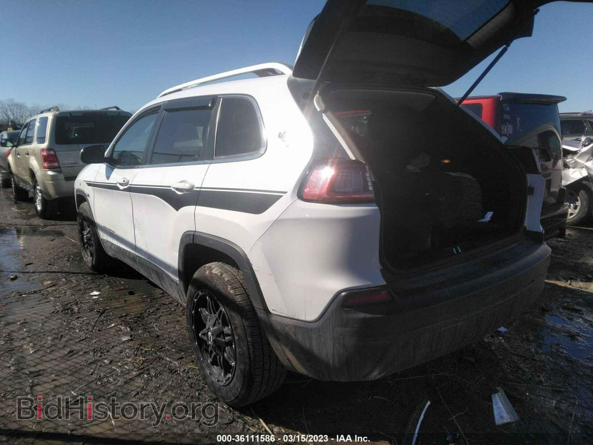 2019 JEEP CHEROKEE - VIN: 1C4PJLCB6KD331817 - Фото 3