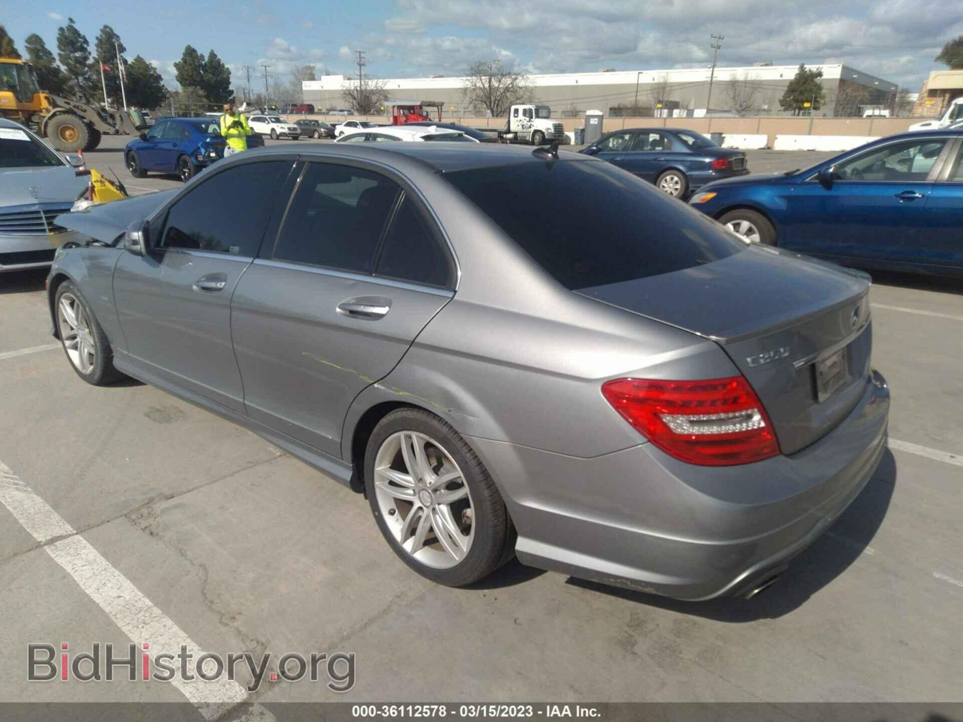 2012 MERCEDES-BENZ C-CLASS - VIN: WDDGF4HB7CA603994 - Фото 3