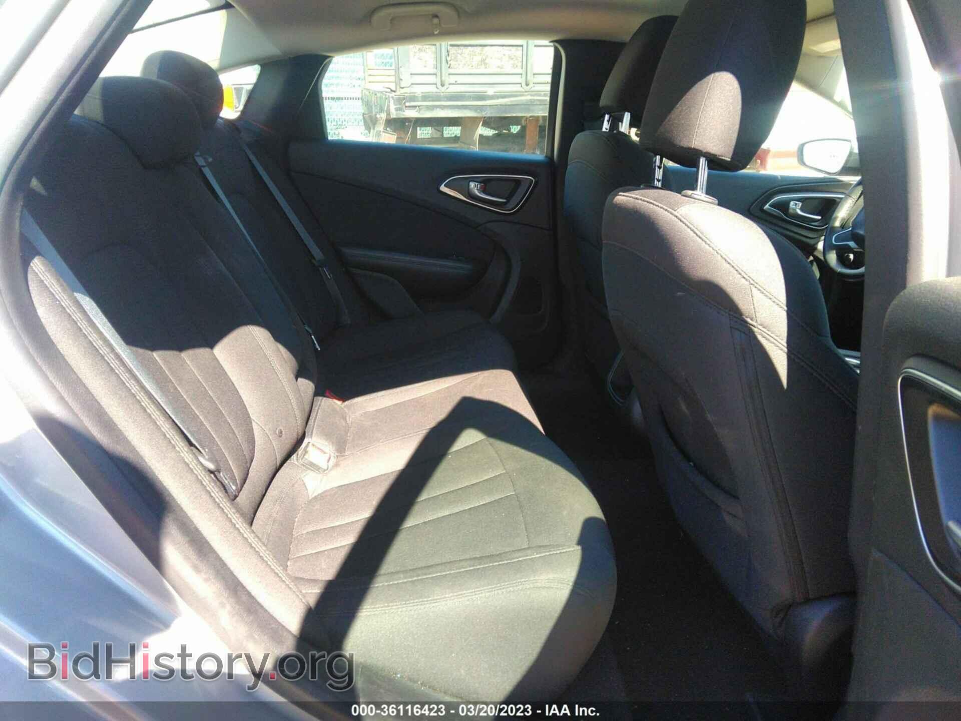 2016 CHRYSLER 200 - VIN: 1C3CCCAB1GN110594 - Фото 8