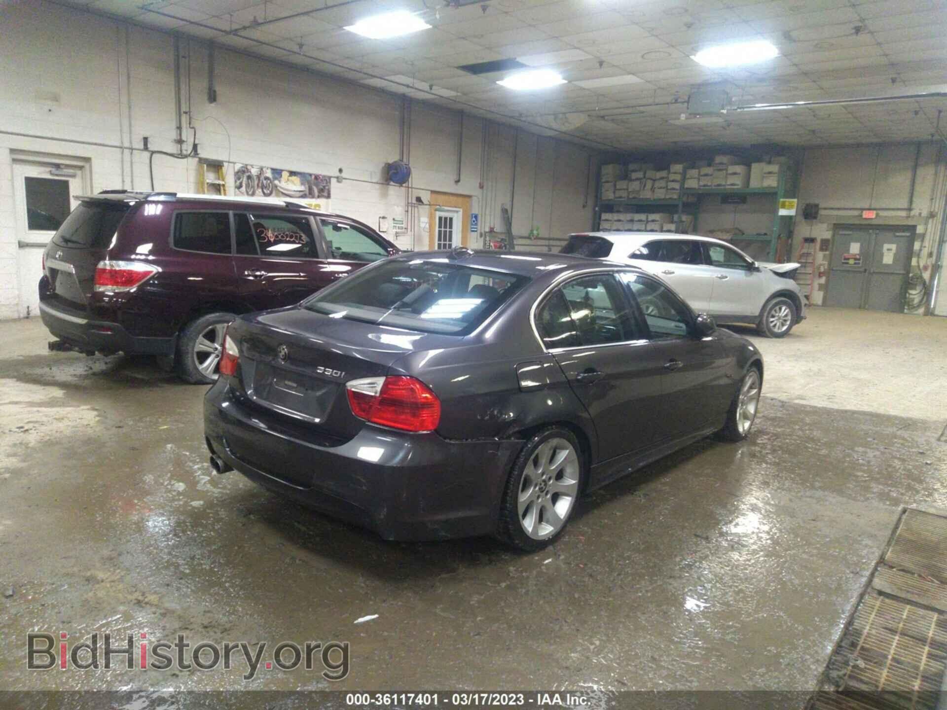 2006 BMW 330I - VIN: WBAVB33576PS11170 - Фото 4