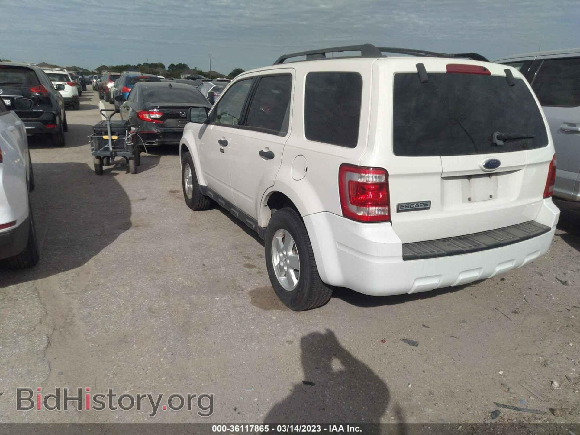 2009 FORD ESCAPE - VIN: 1FMCU03739KA02560 - Фото 3