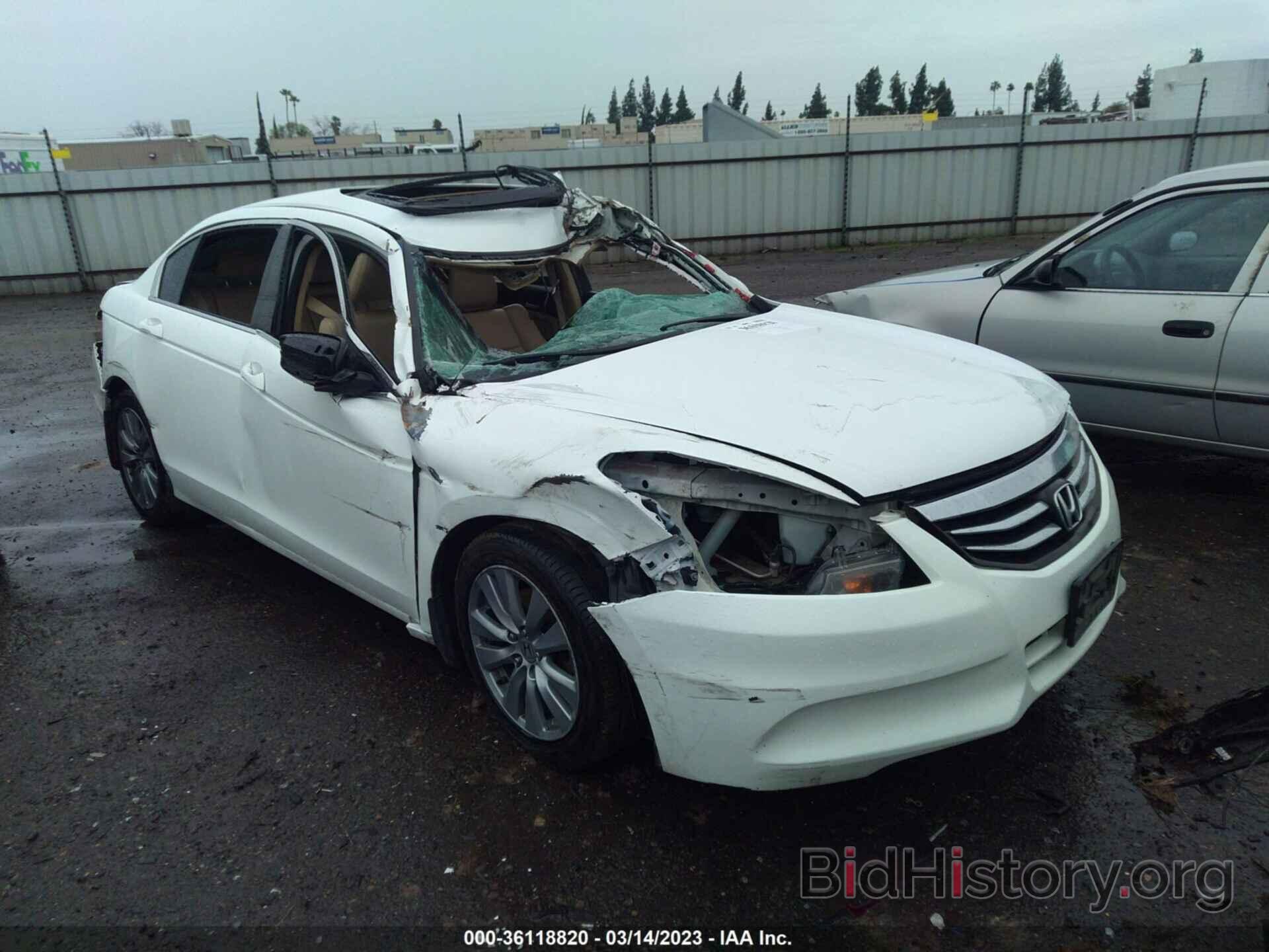 Photo 1HGCP2F84CA177670 - HONDA ACCORD SDN 2012