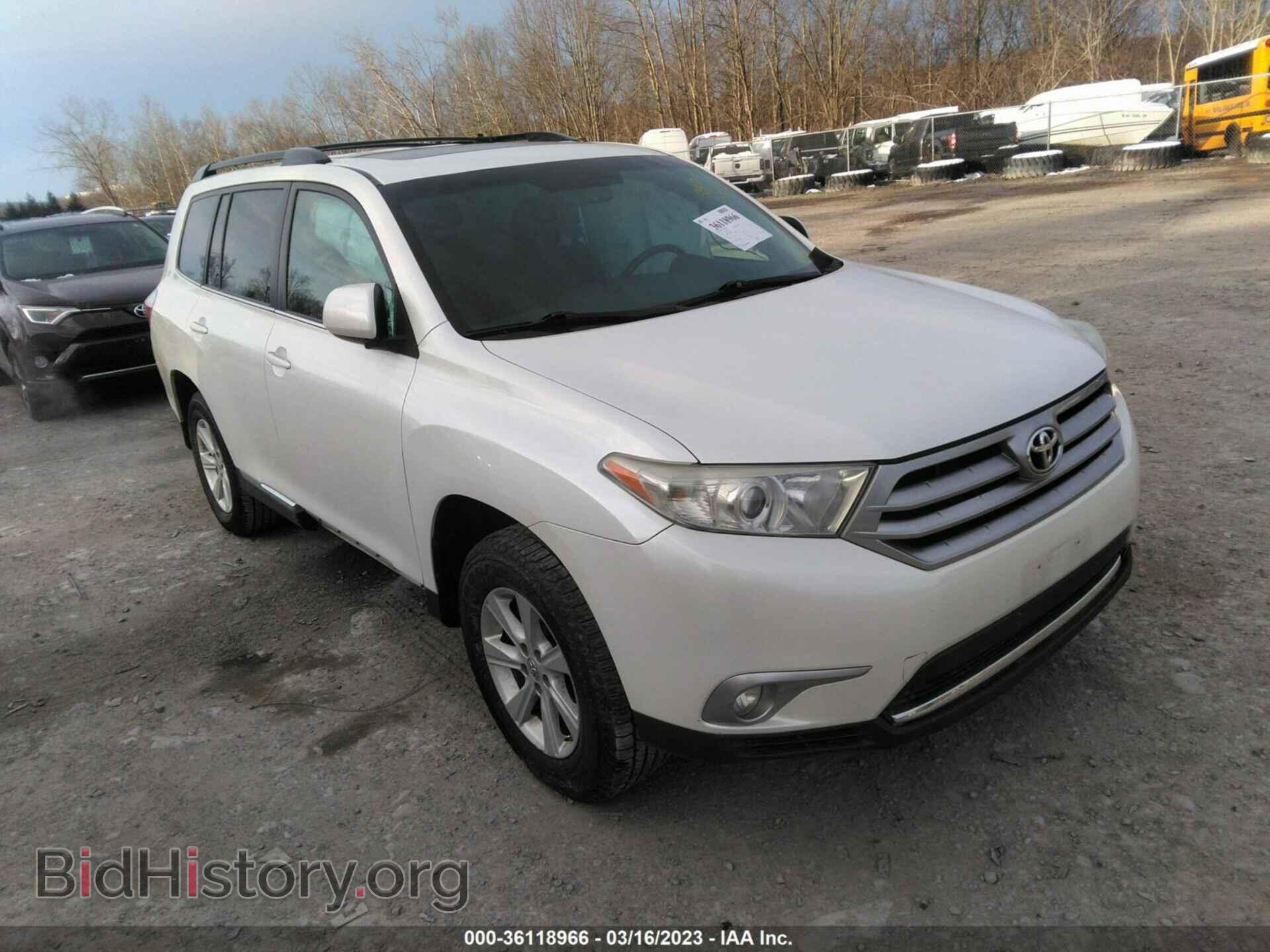 Photo 5TDBK3EH8DS272401 - TOYOTA HIGHLANDER 2013