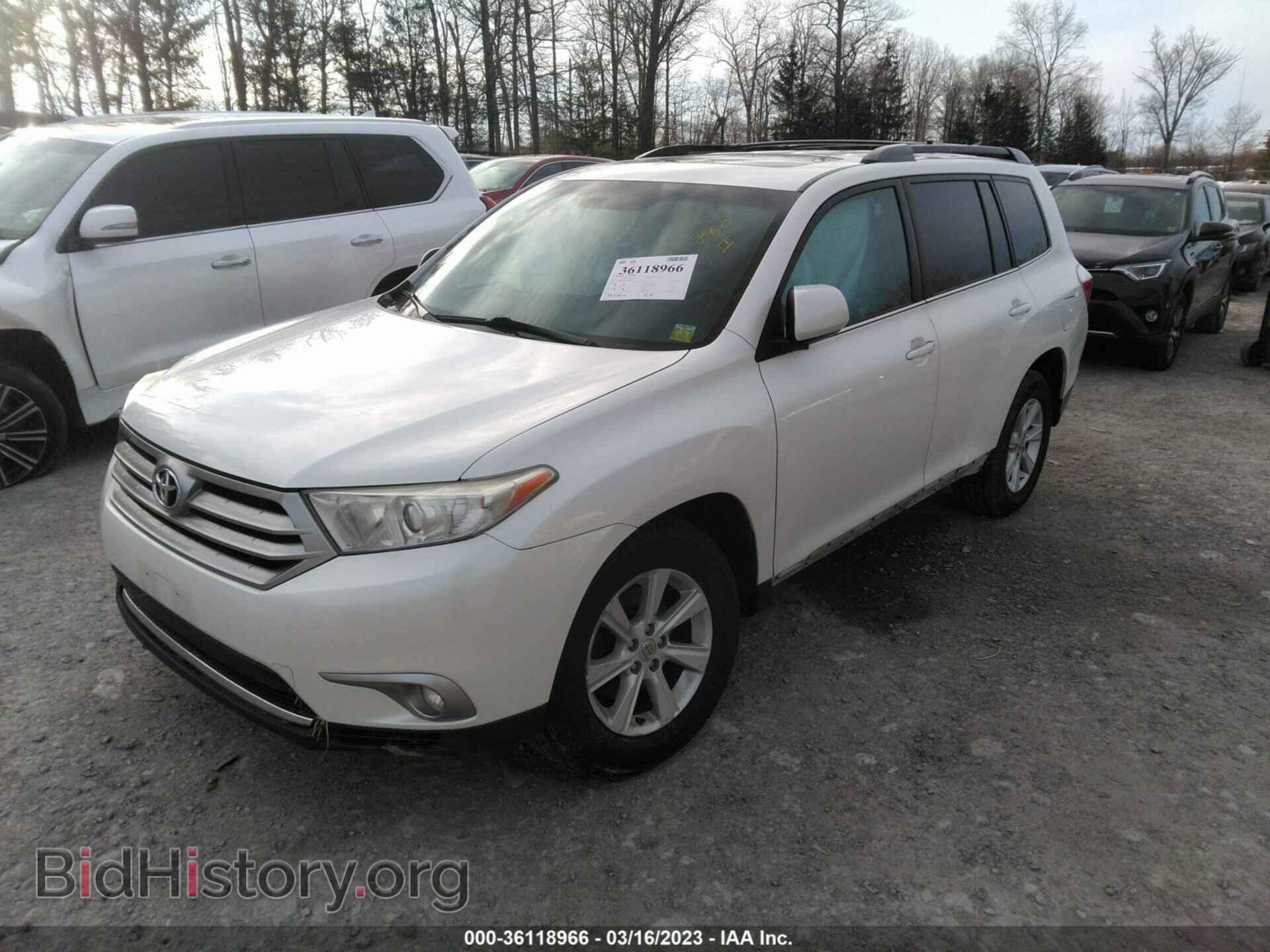 2013 TOYOTA HIGHLANDER - VIN: 5TDBK3EH8DS272401 - Фото 2