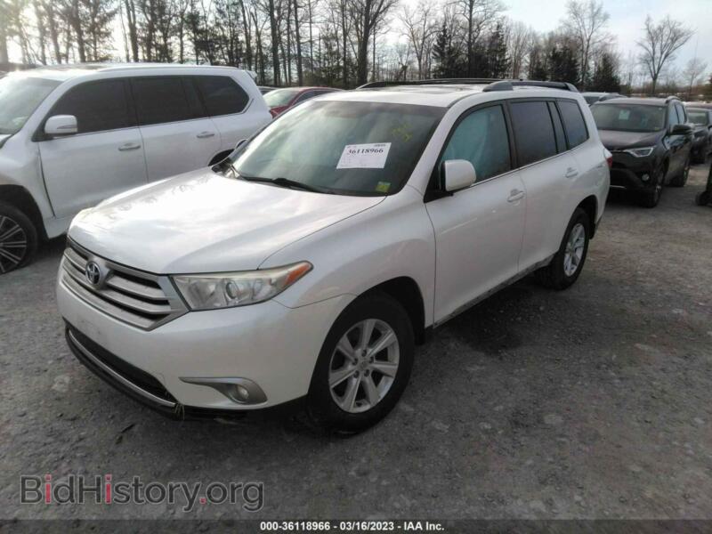 2013 Toyota HIGHLANDER (VIN 5TDBK3EH8DS272401) — фото 2 из 11