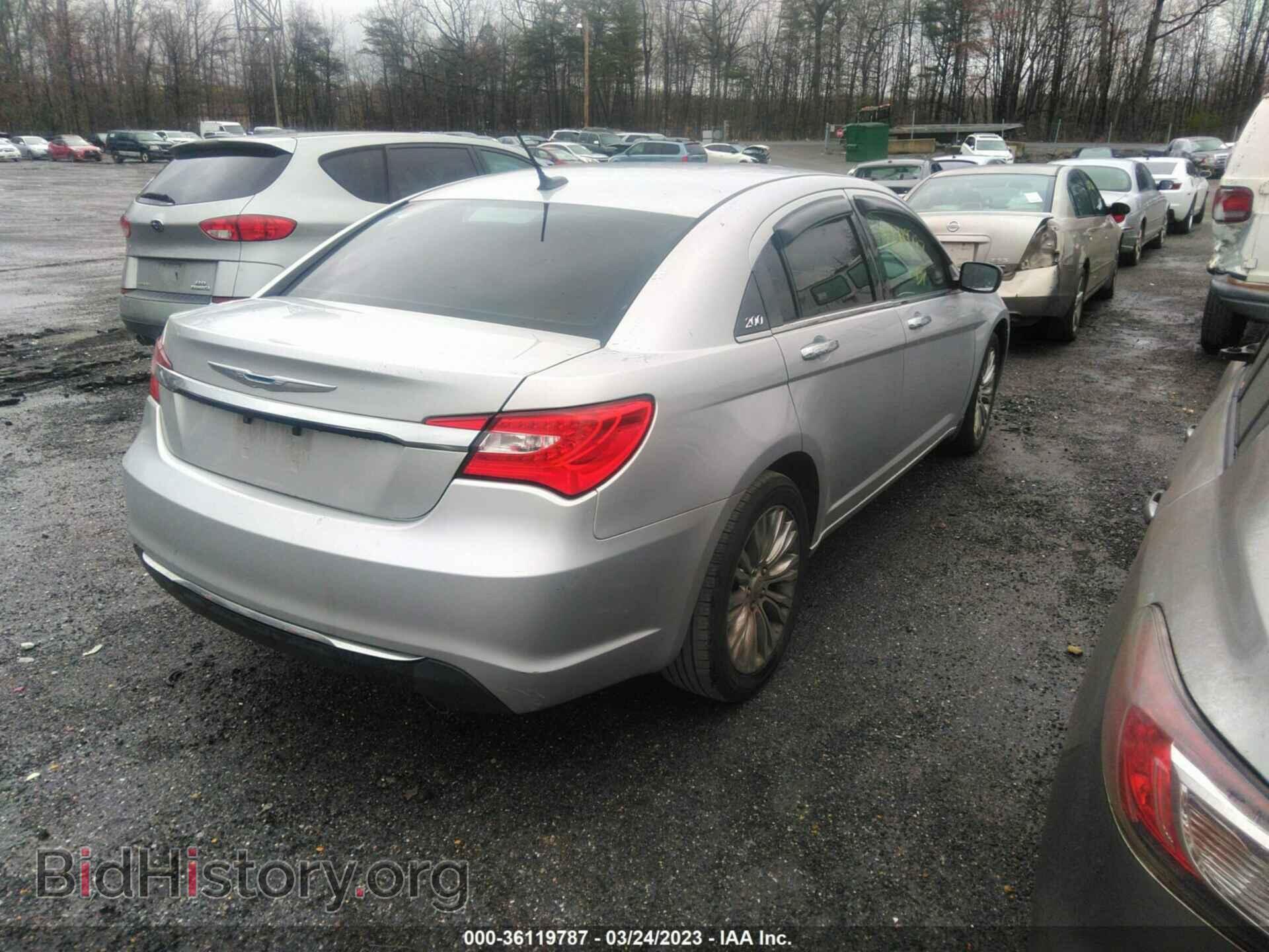2012 CHRYSLER 200 - VIN: 1C3CCBCG1CN270875 - Фото 4