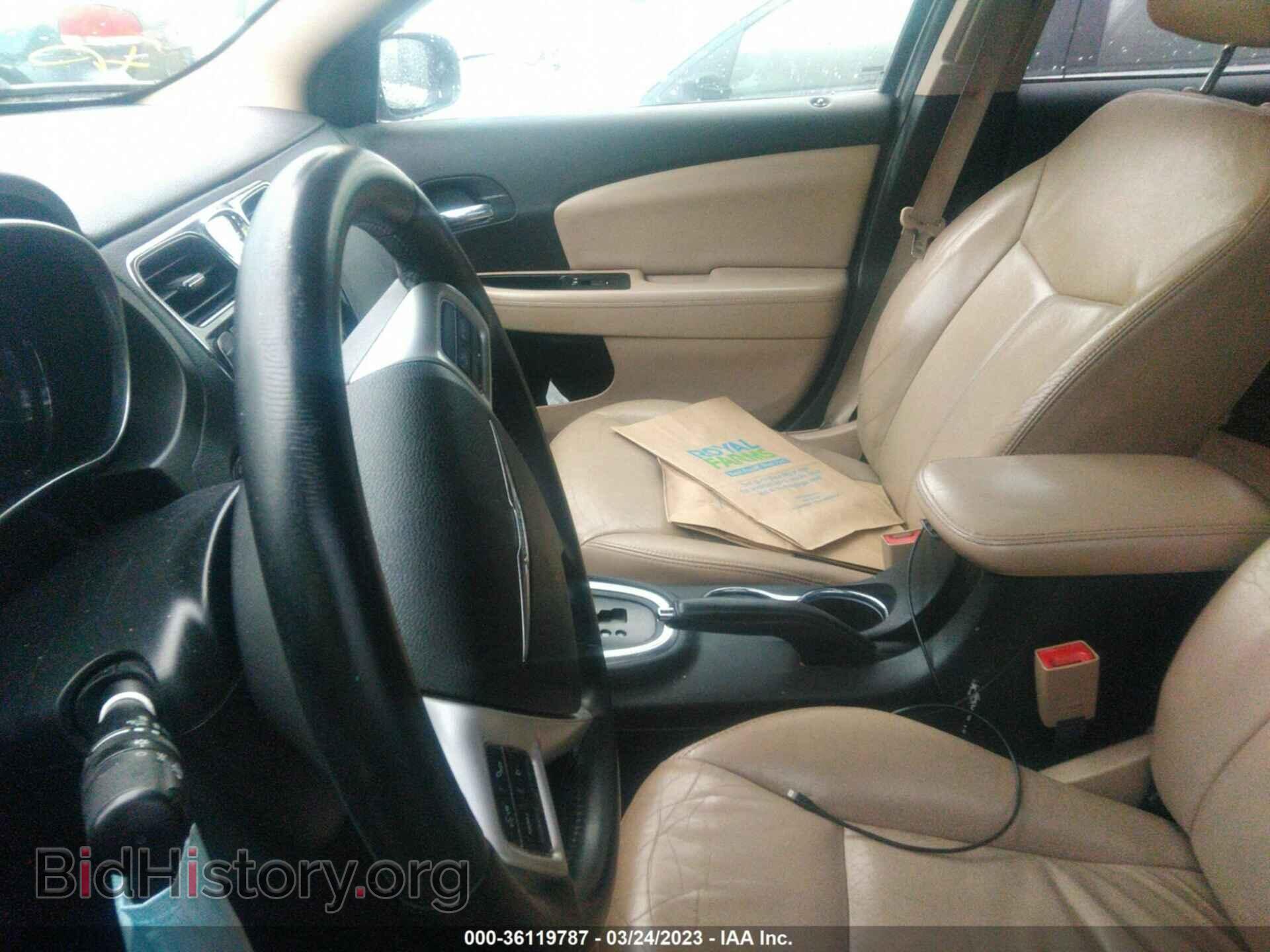 2012 CHRYSLER 200 - VIN: 1C3CCBCG1CN270875 - Фото 7
