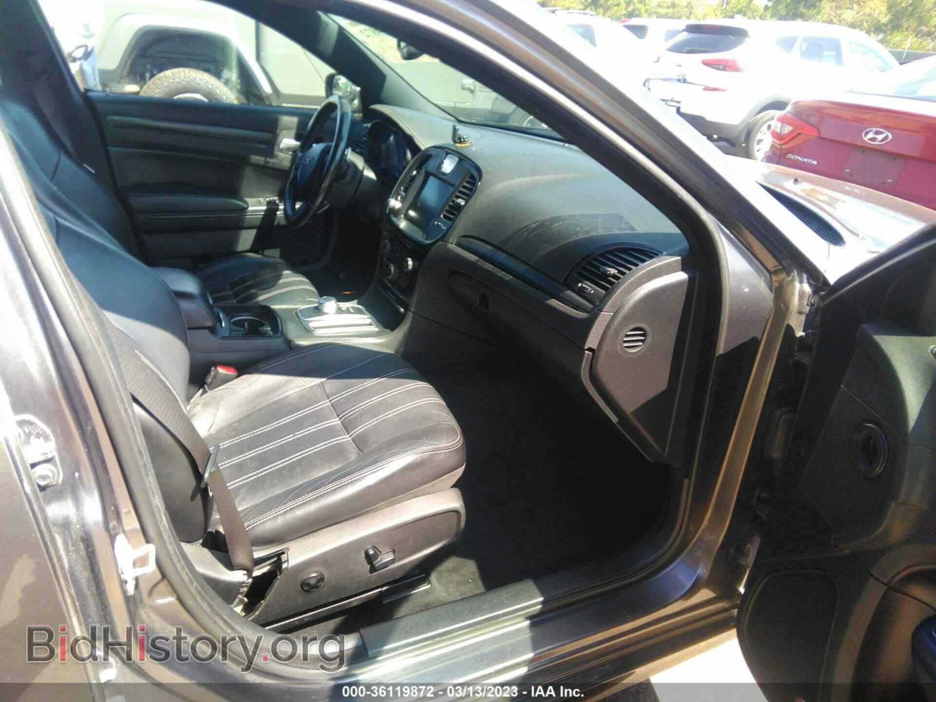2015 CHRYSLER 300 - VIN: 2C3CCABT8FH781182 - Фото 5