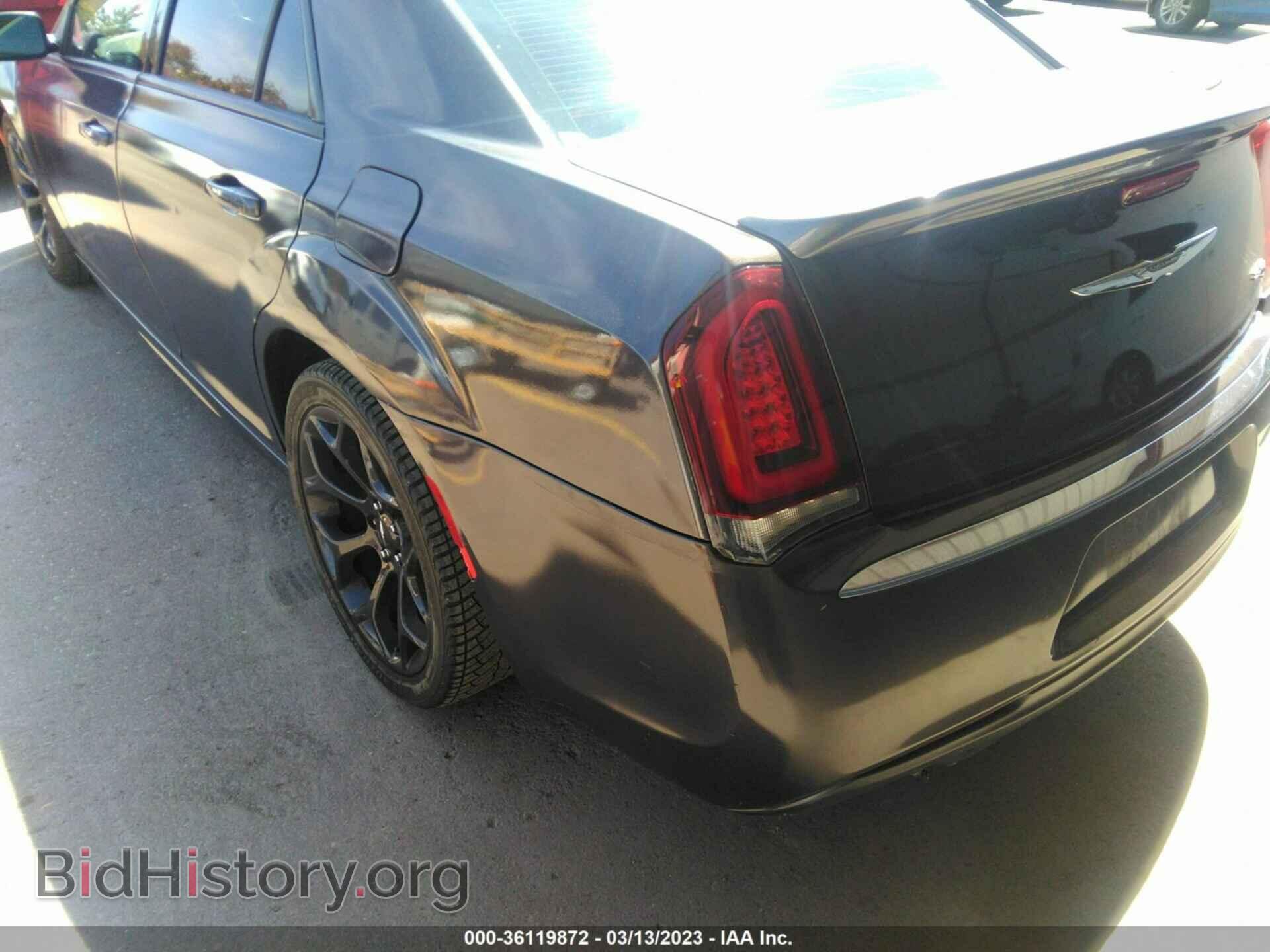 2015 CHRYSLER 300 - VIN: 2C3CCABT8FH781182 - Фото 6