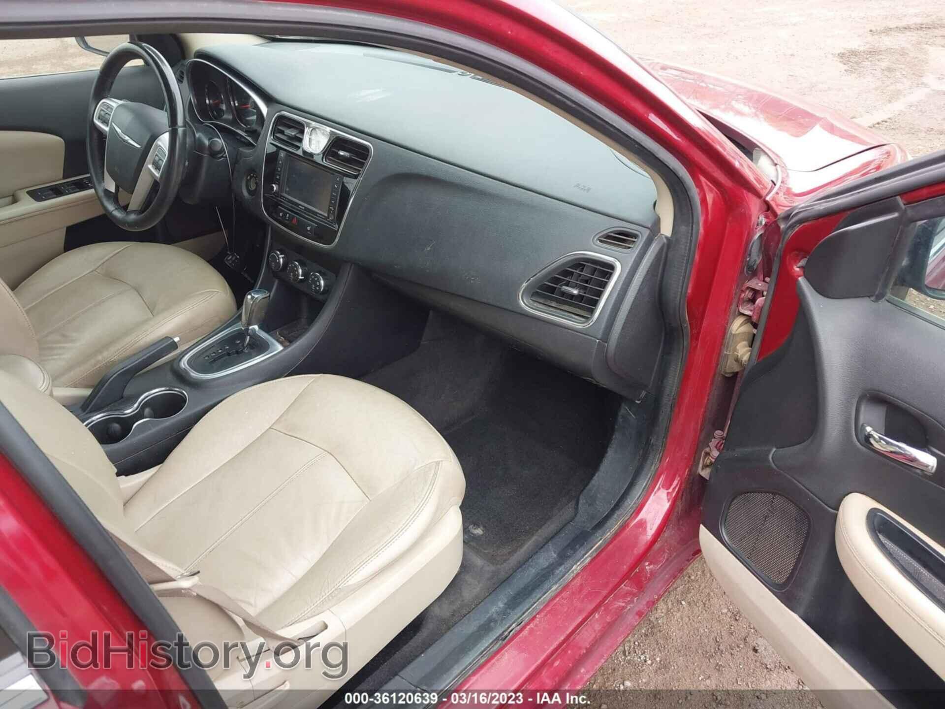 2012 CHRYSLER 200 - VIN: 1C3CCBCG1CN236418 - Фото 5