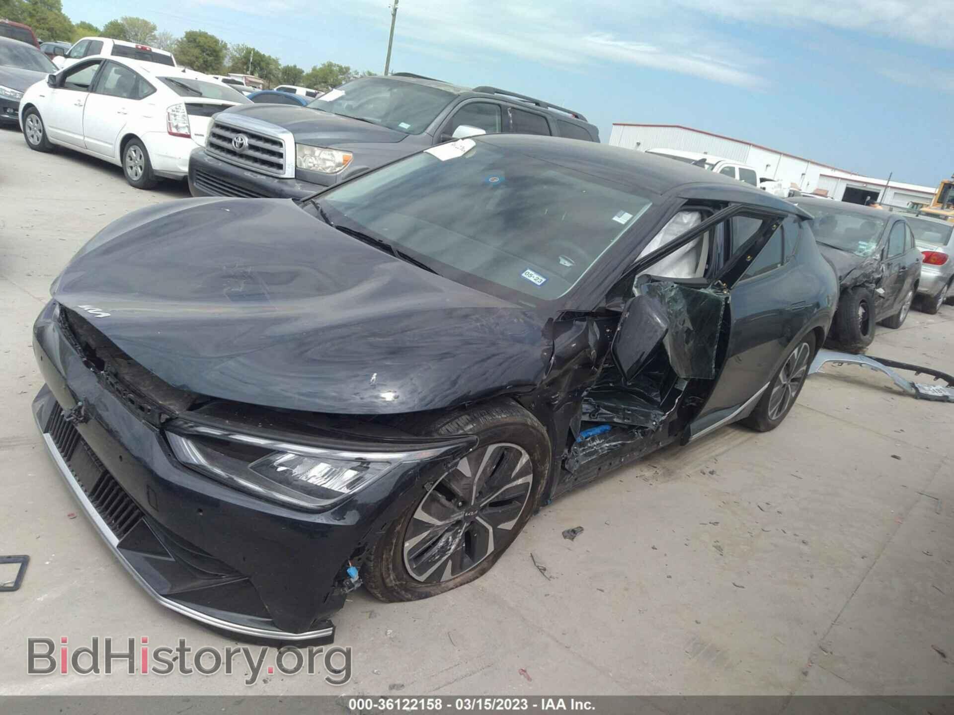 2022 KIA EV6 - VIN: KNDC3DLC8N5032206 - Photo 2