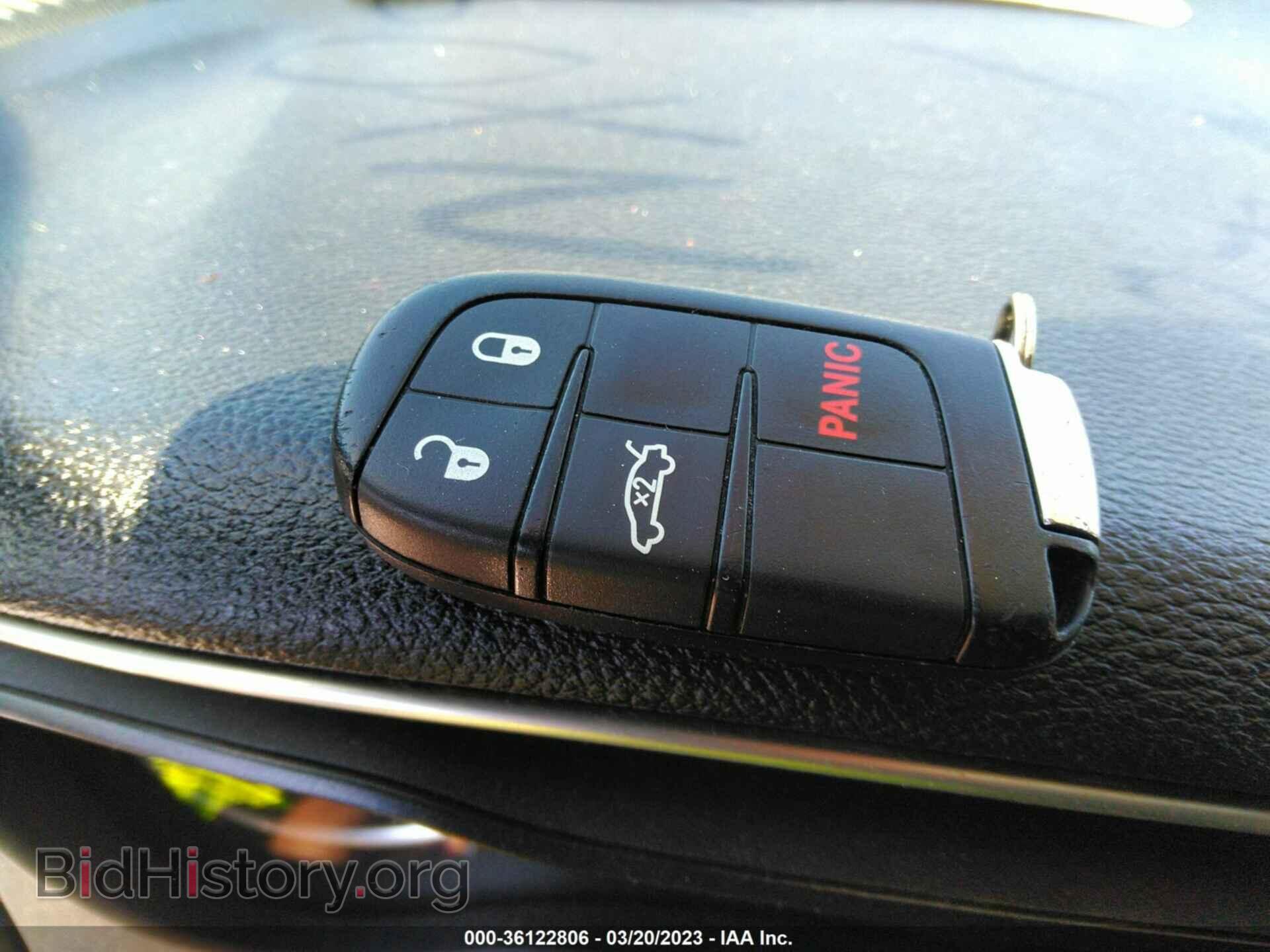 2018 DODGE CHALLENGER - VIN: 2C3CDZAG1JH332483 - Фото 11