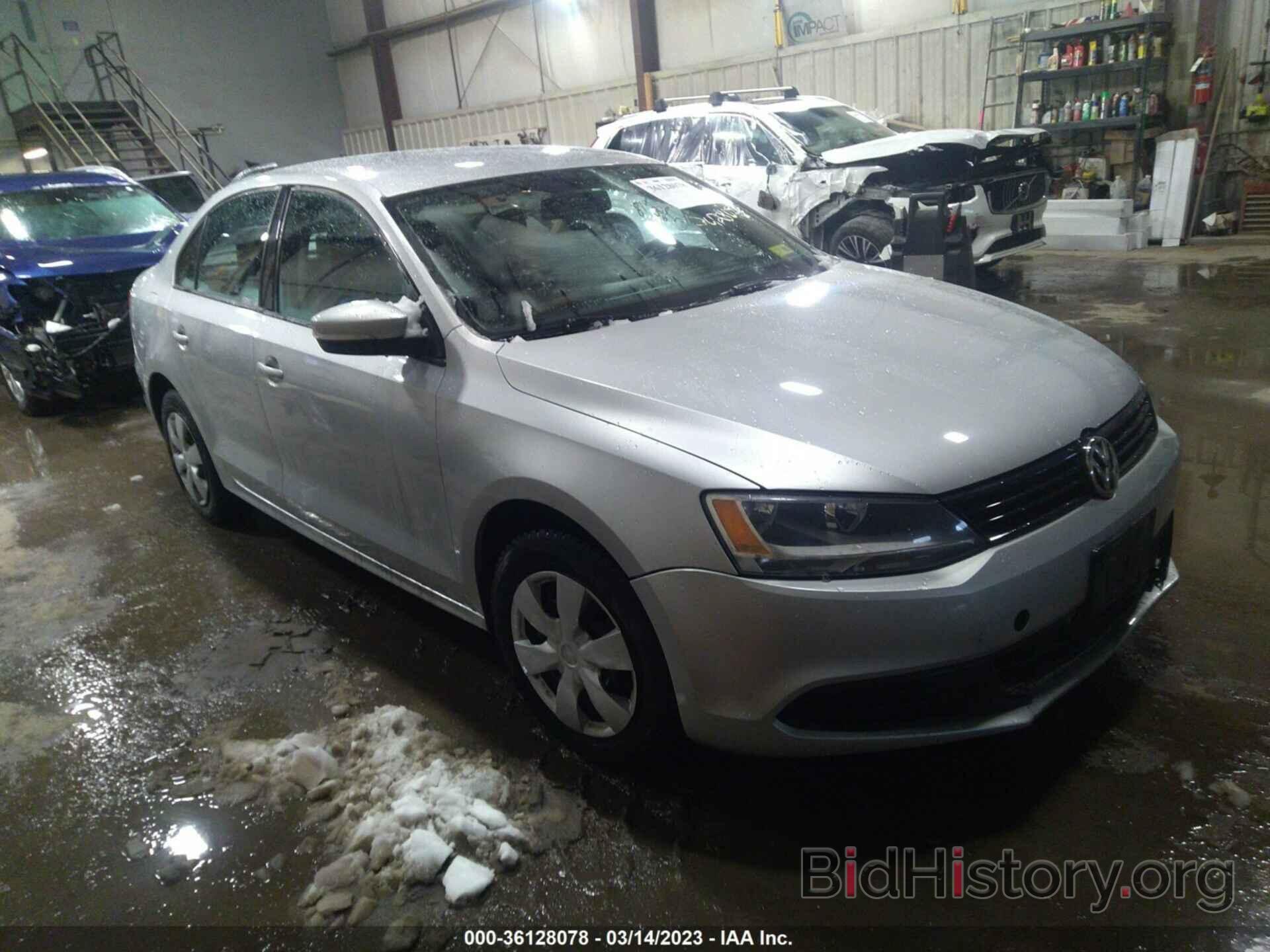 Photo 3VWB17AJ8EM391499 - VOLKSWAGEN JETTA SEDAN 2014