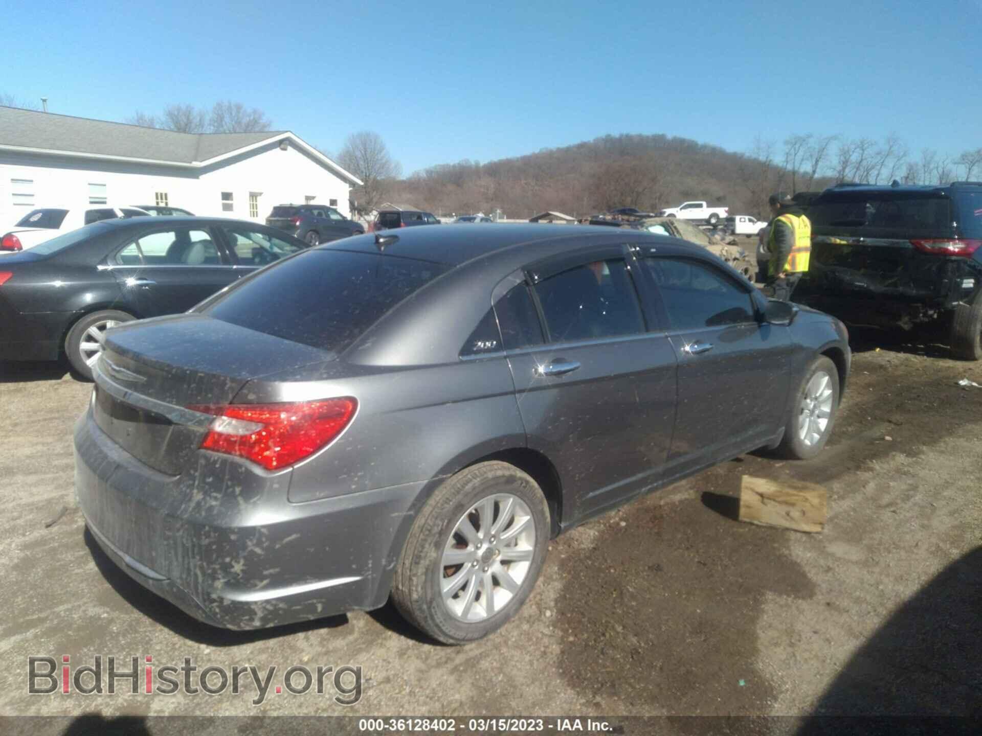 2013 CHRYSLER 200 - VIN: 1C3CCBCG7DN523926 - Фото 4
