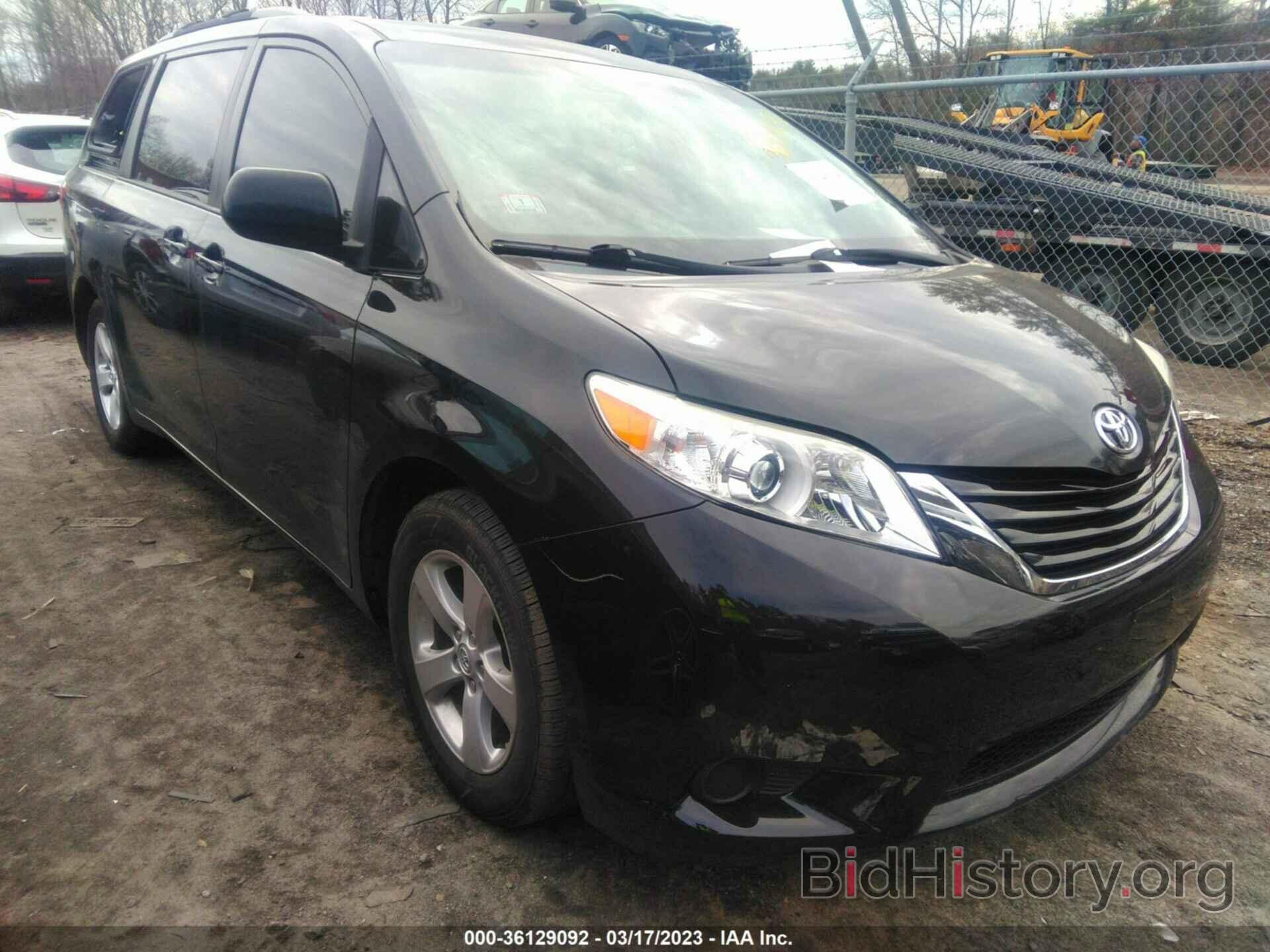 Photo 5TDKK3DCXFS661033 - TOYOTA SIENNA 2015