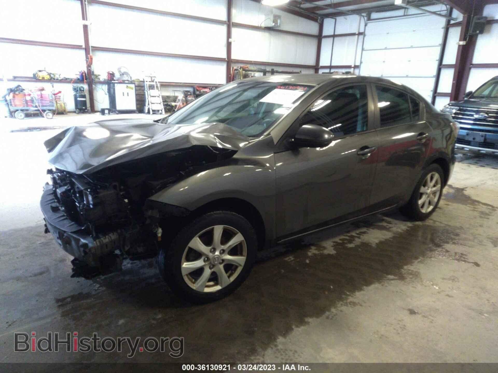 2011 MAZDA MAZDA3 - VIN: JM1BL1VF7B1447943 - Фото 2