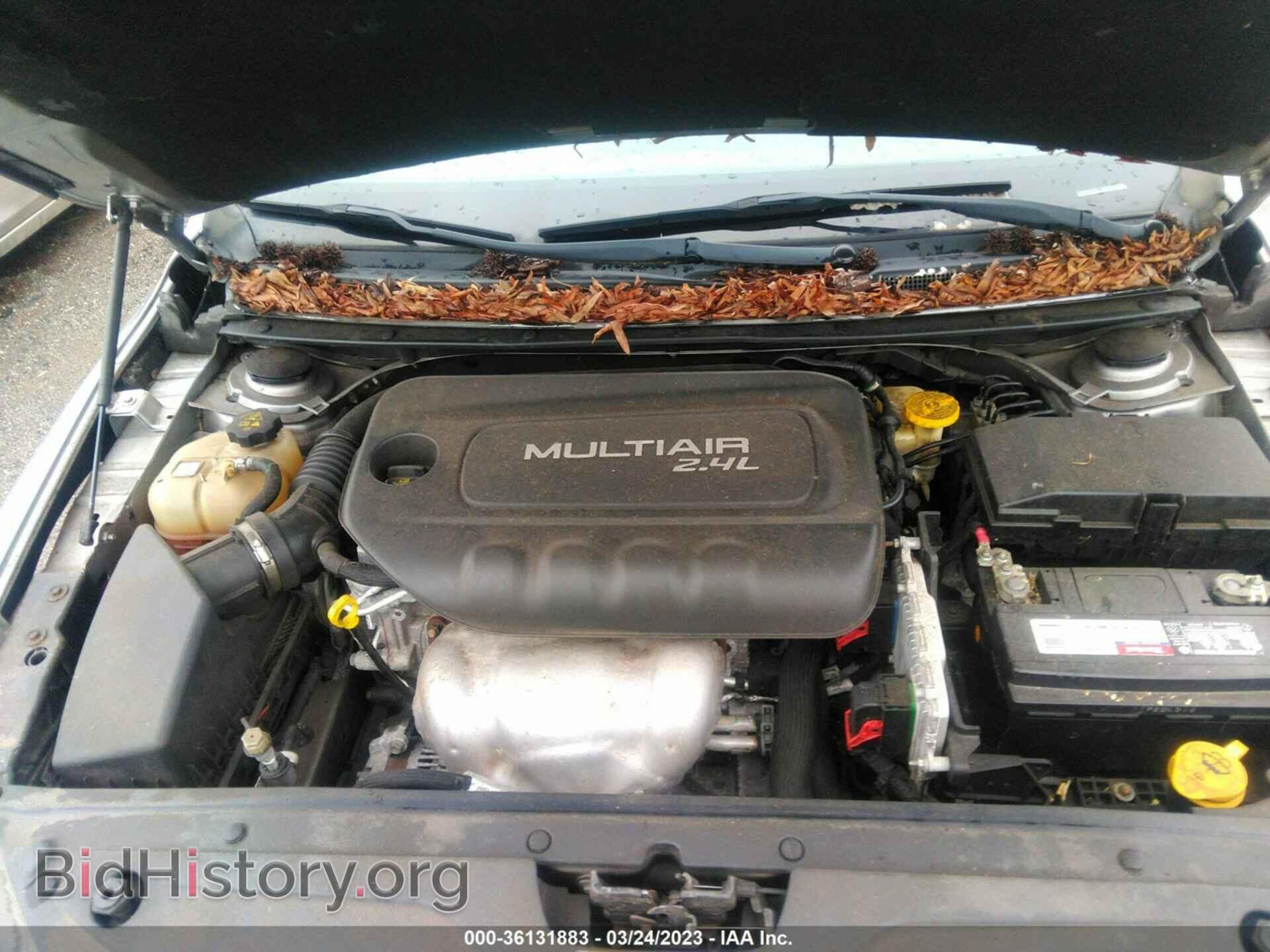 2015 CHRYSLER 200 - VIN: 1C3CCCAB5FN714714 - Фото 10