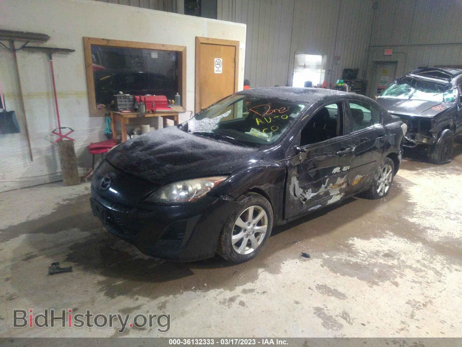 2011 MAZDA MAZDA3 - VIN: JM1BL1VF8B1387798 - Фото 2
