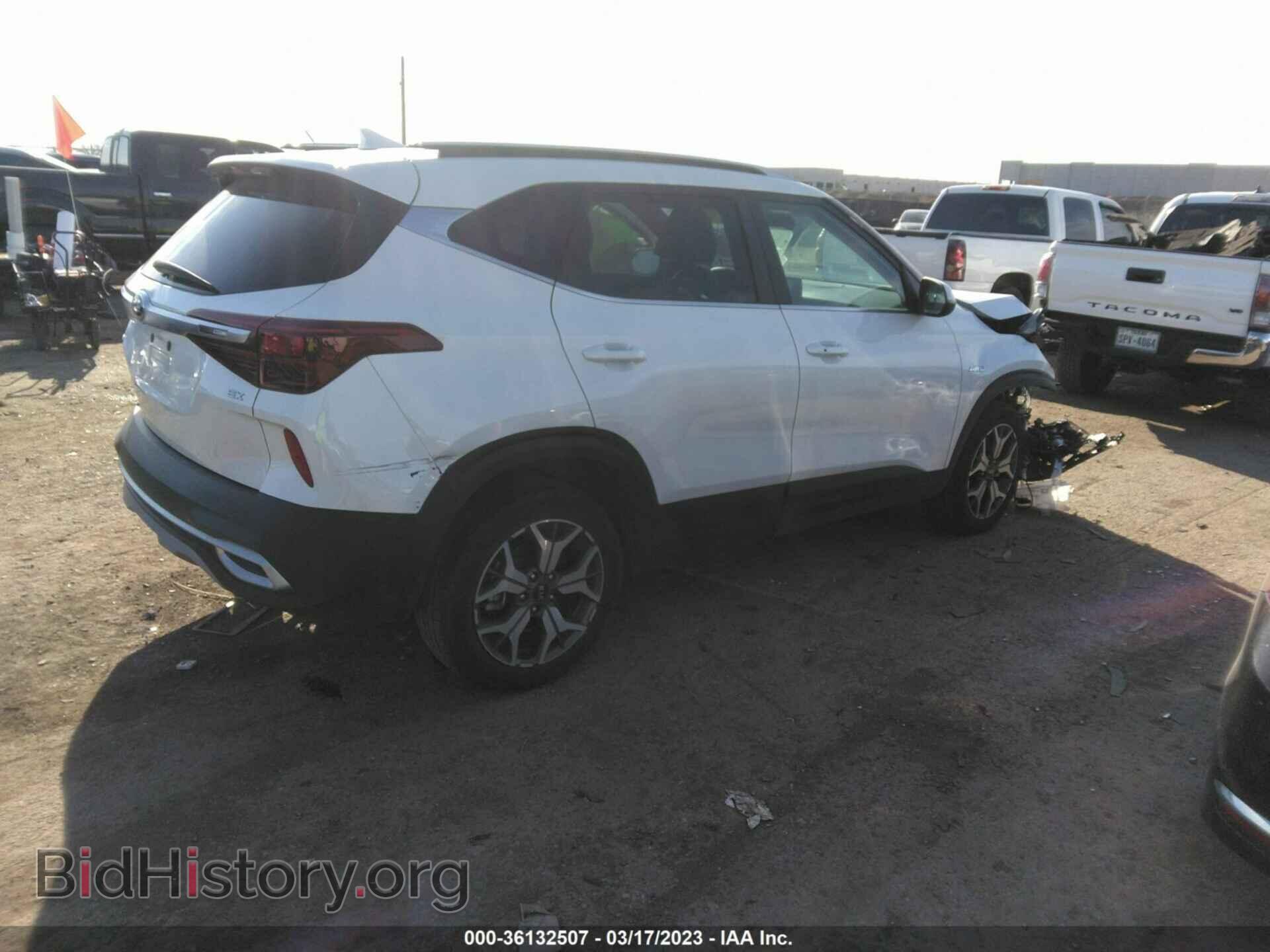 2021 KIA SELTOS - VIN: KNDERCAA3M7171312 - Фото 4