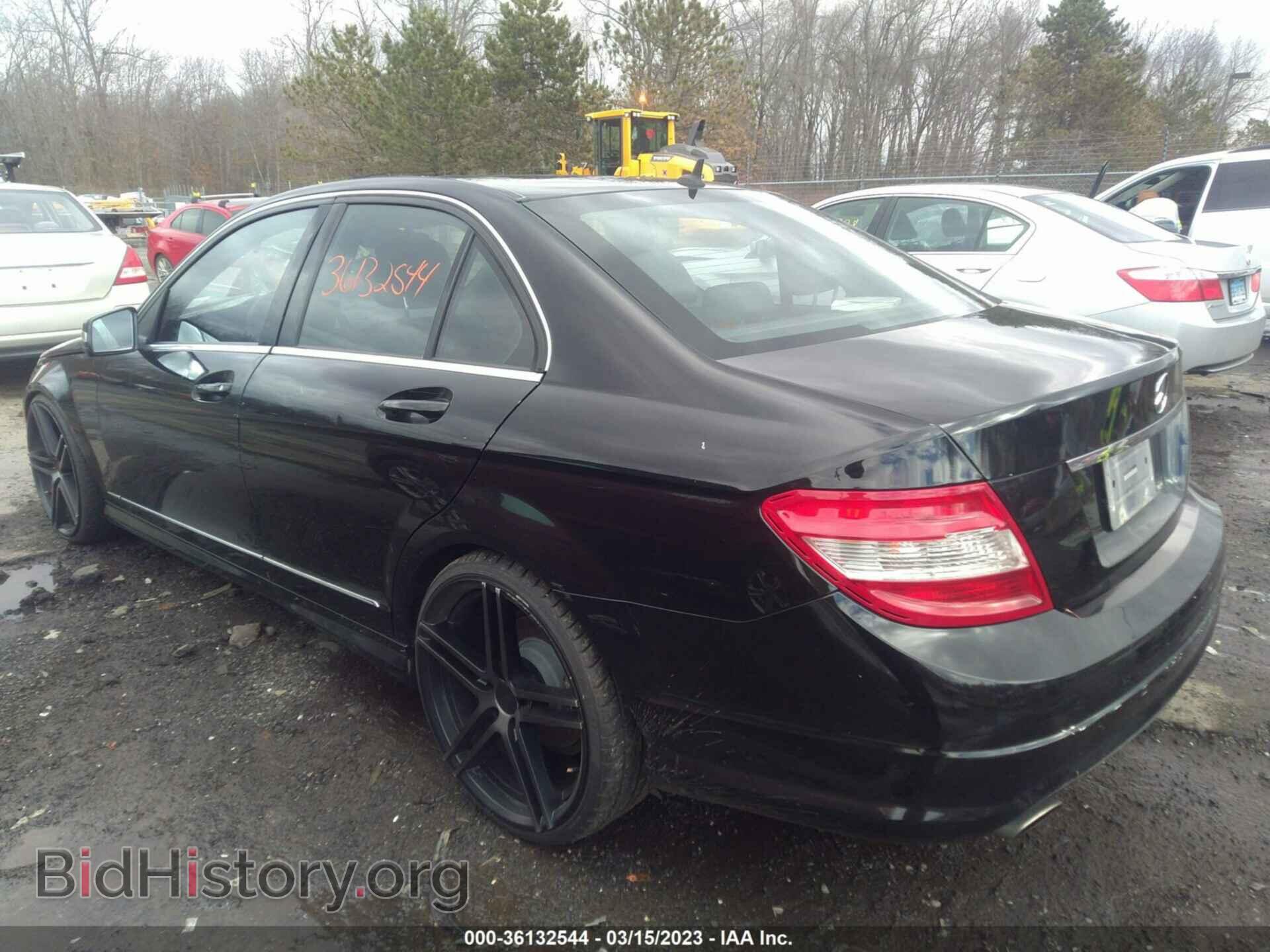 2011 MERCEDES-BENZ C-CLASS - VIN: WDDGF8BB7BR143039 - Фото 3