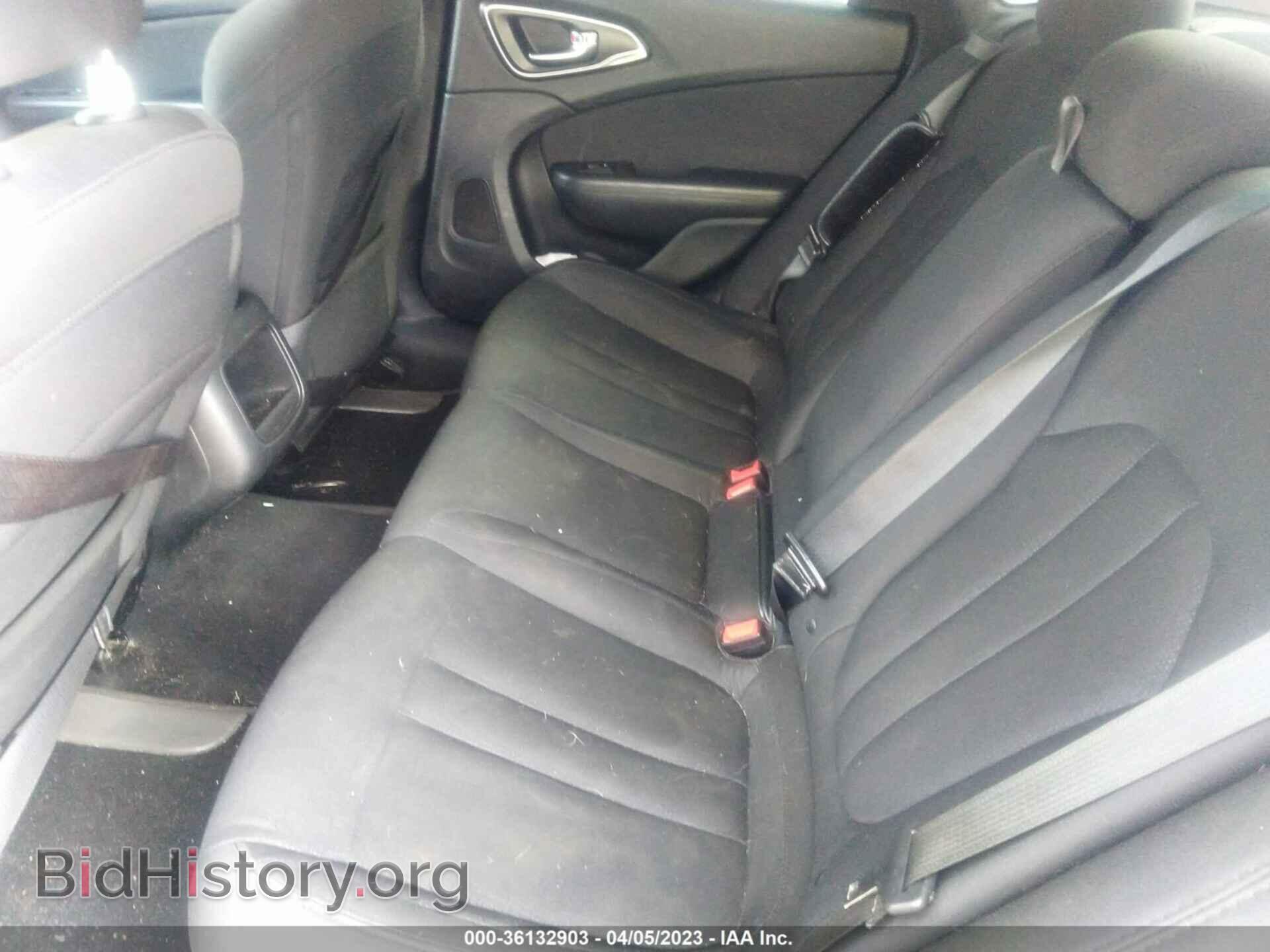 2015 CHRYSLER 200 - VIN: 1C3CCCAB9FN744671 - Фото 8