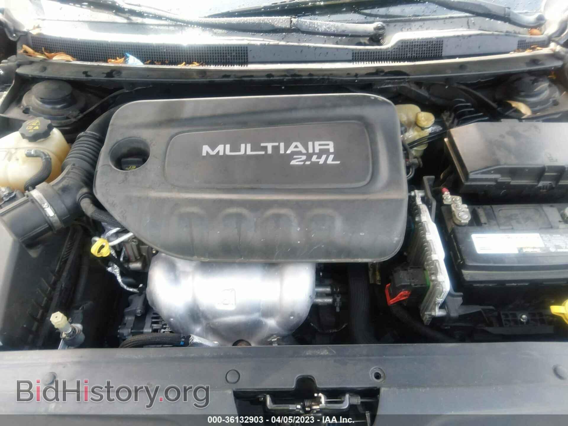 2015 CHRYSLER 200 - VIN: 1C3CCCAB9FN744671 - Фото 10