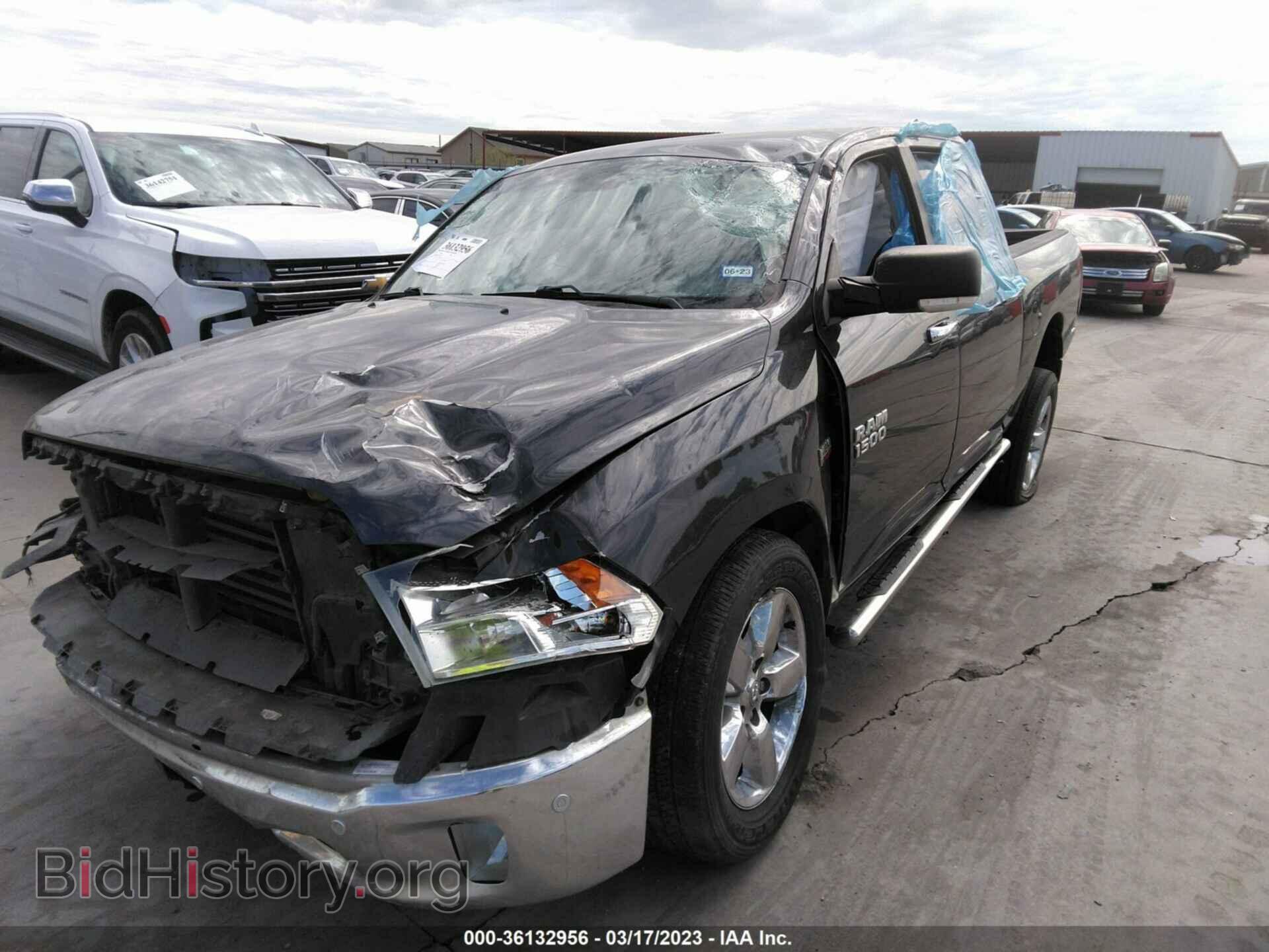2017 RAM 1500 - VIN: 1C6RR6LT9HS506276 - Photo 2
