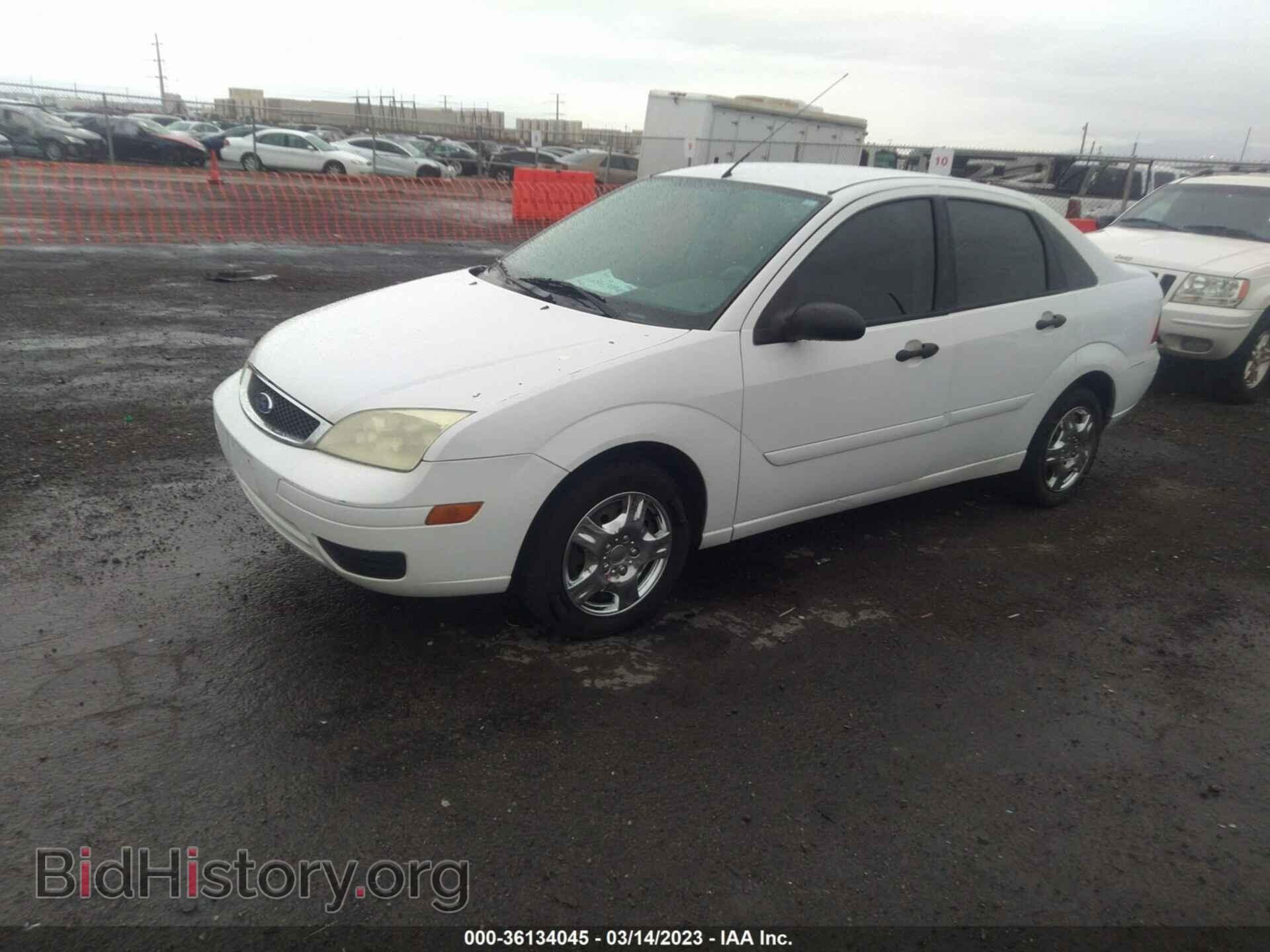 2007 FORD FOCUS - VIN: 1FAFP34N37W240749 - Photo 2