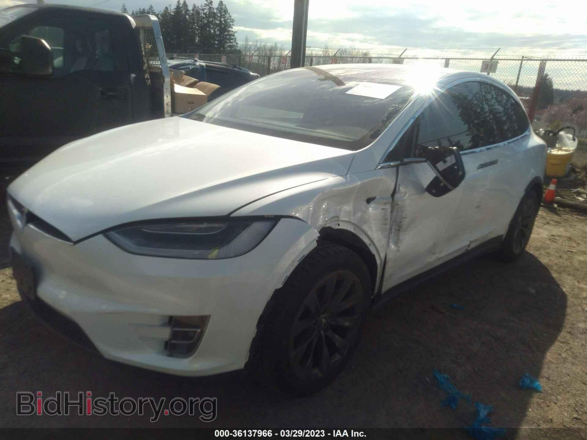 2018 TESLA MODEL X - VIN: 5YJXCBE20JF136790 - Фото 2