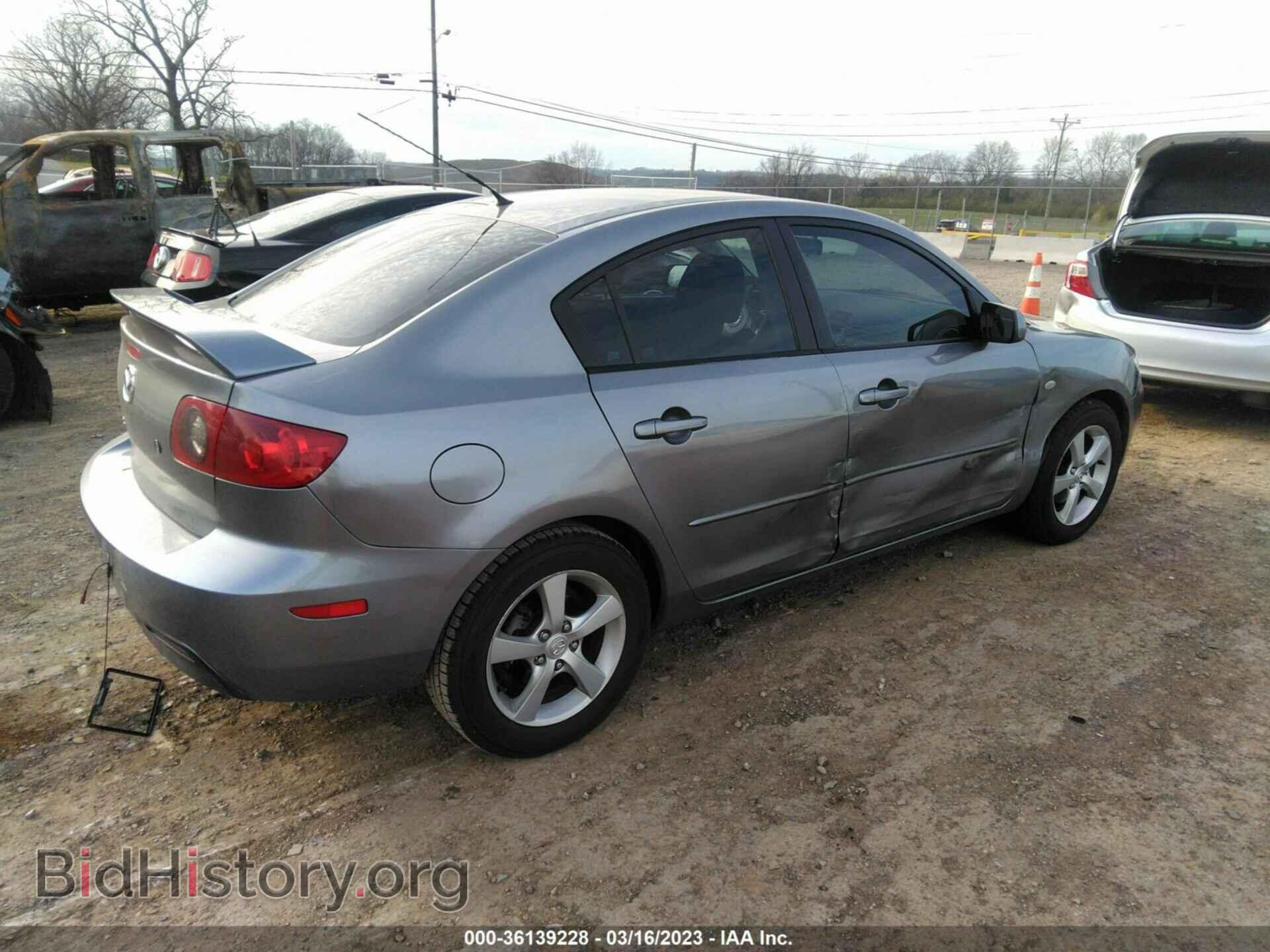 2006 MAZDA MAZDA3 - VIN: JM1BK12F461486664 - Фото 4